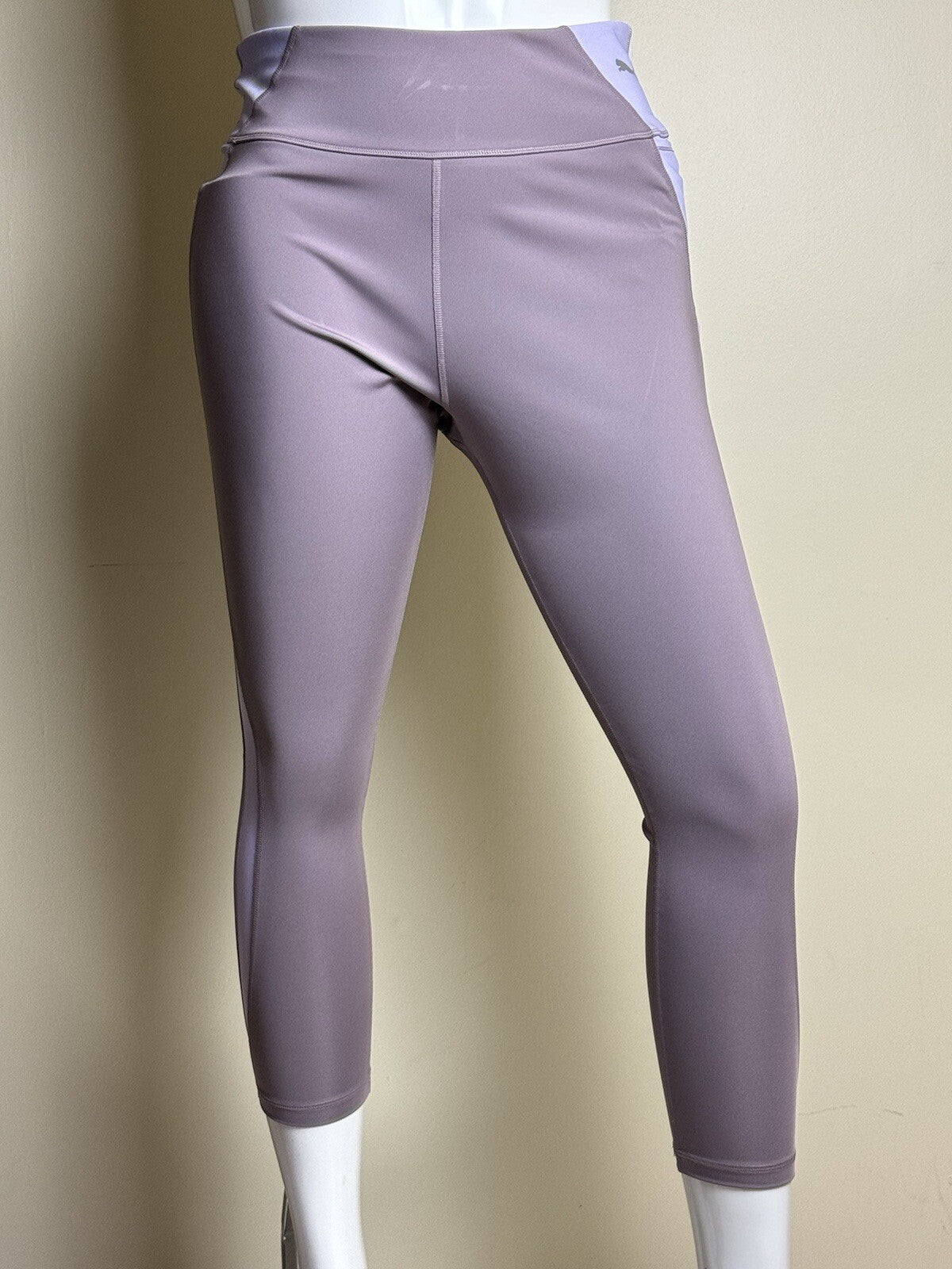 PUMA Women's Stretch Leggings Pants Sz XL. (B.101)