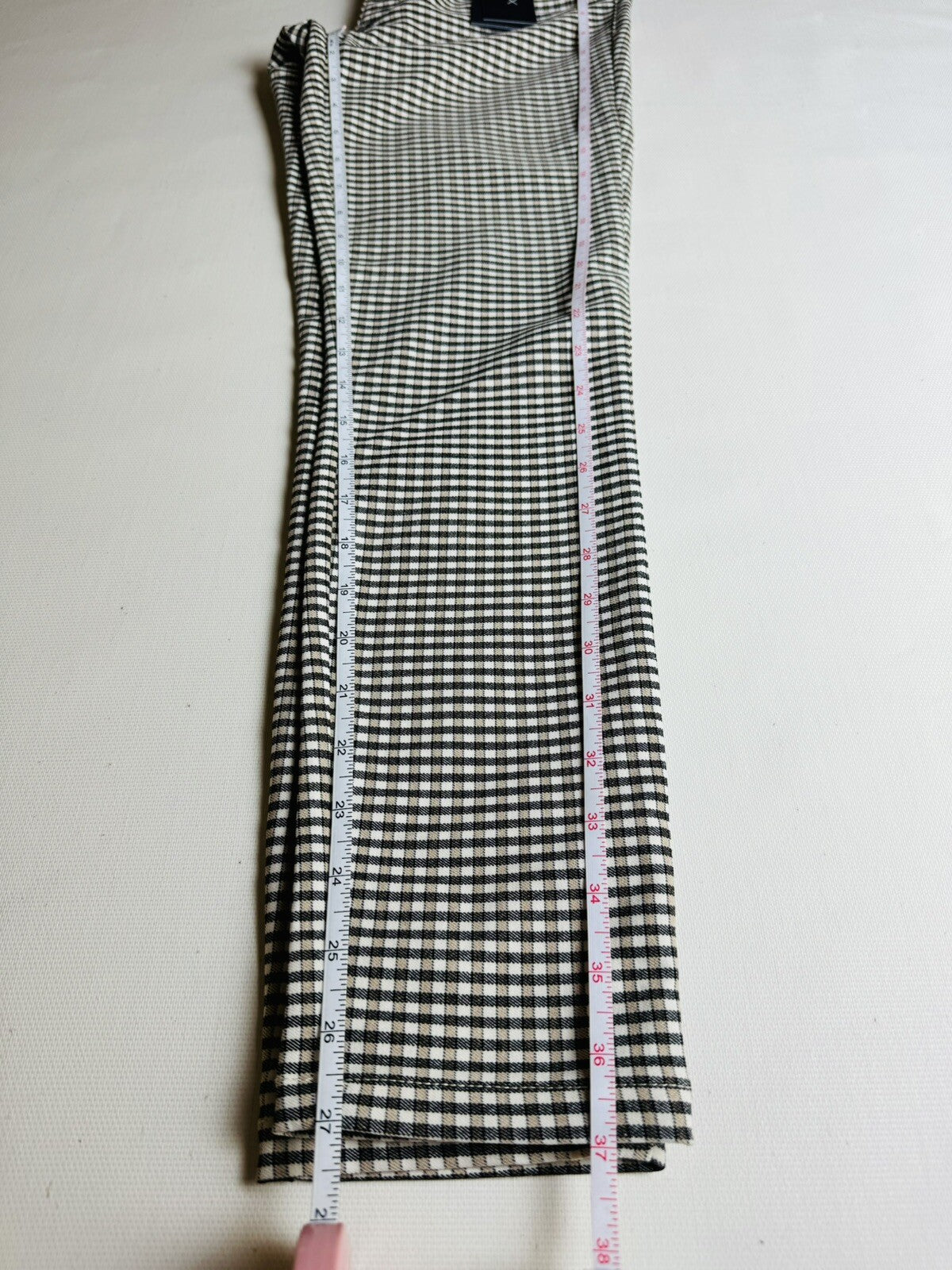 $89 Tommy Hilfiger Women’s Plaid Pants Sz 2.   (B.67)