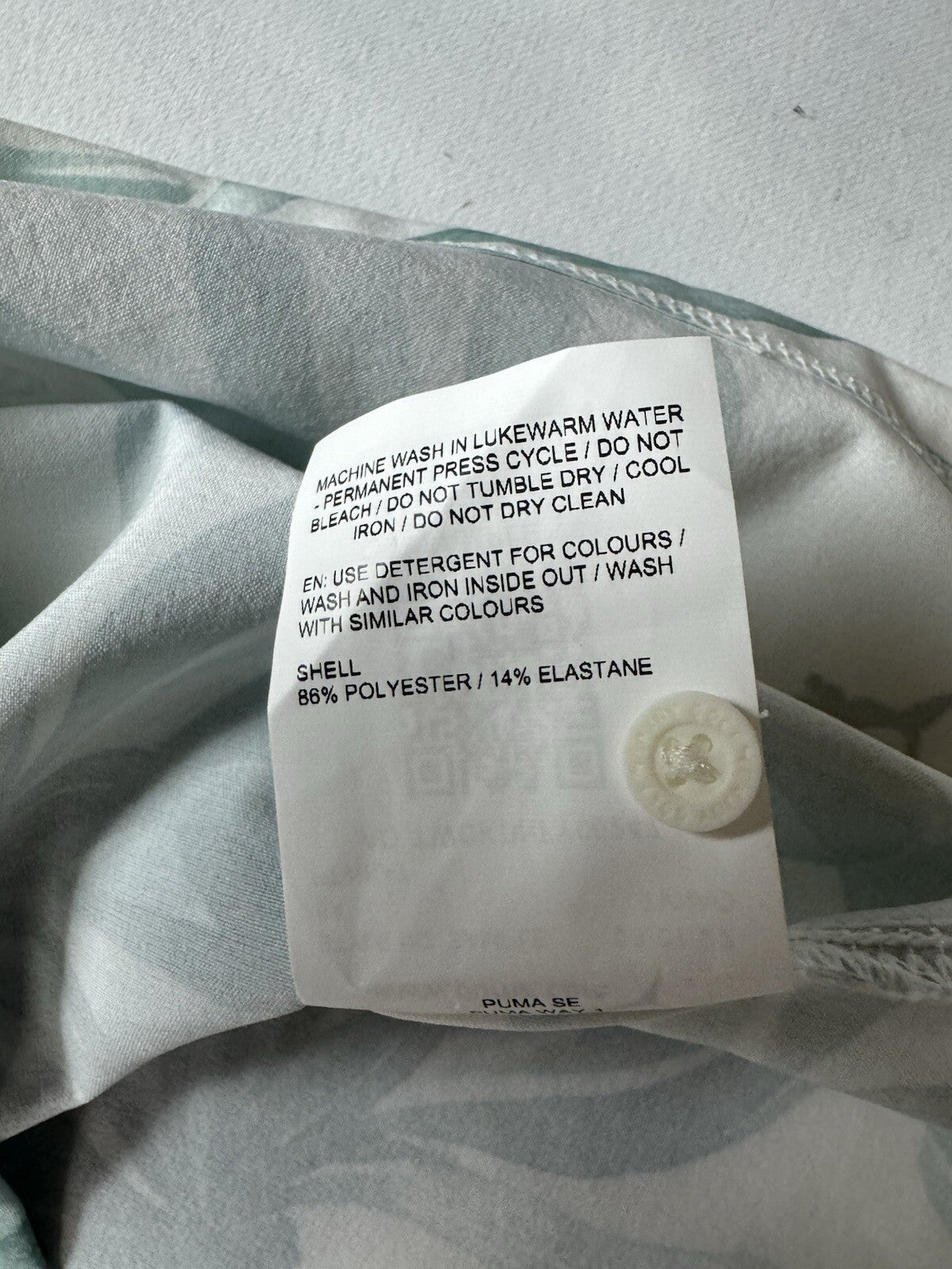 Puma Women’s Golf Shirt Sleeveless Sz S.  (B.132)