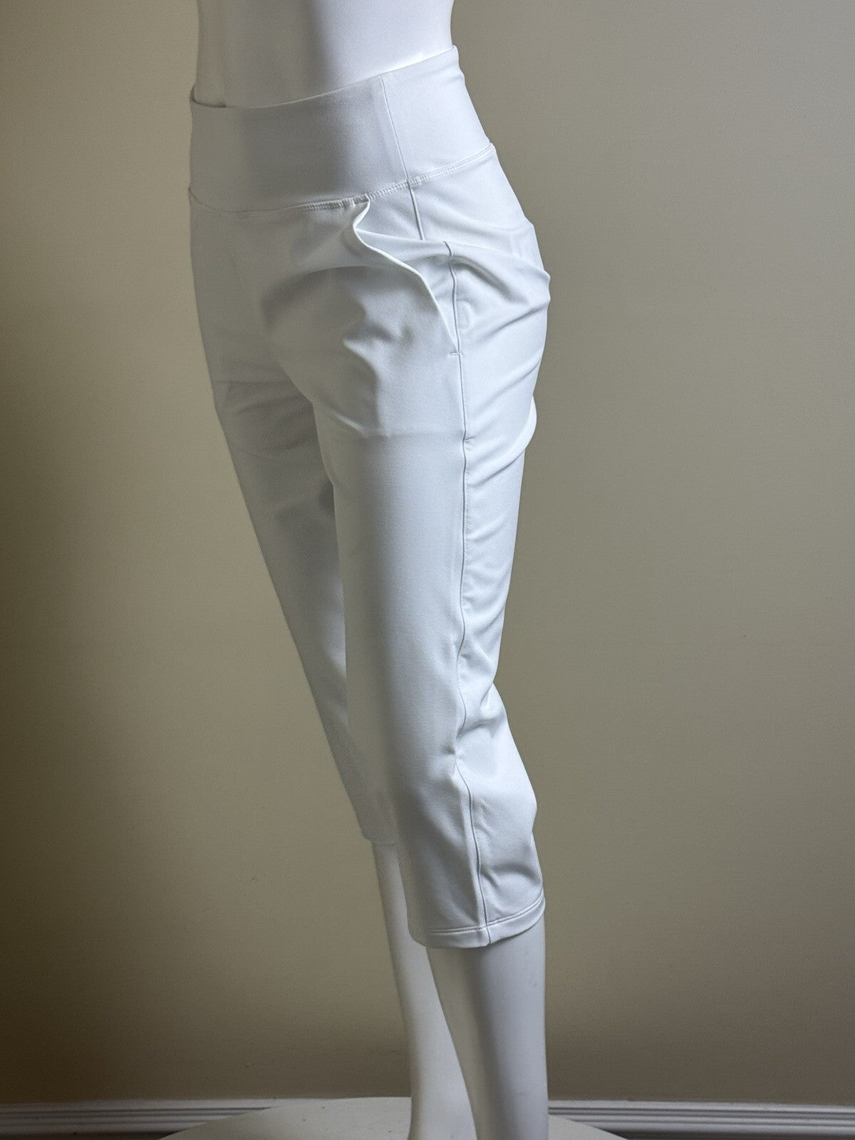 Puma Women’s Golf Pants Sz S.   (B.134/2)