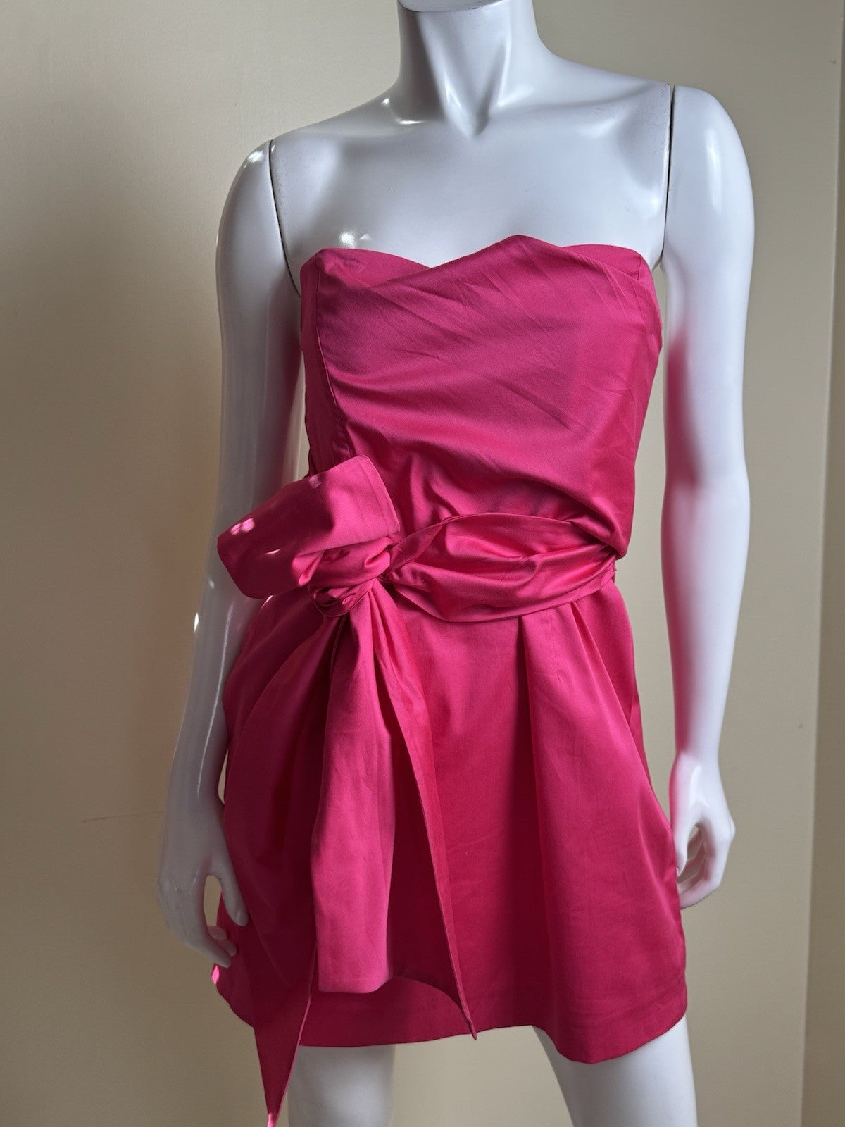 $158 FRENCH CONNECTION Hot Pink Strapless Dress Sz 10.  (B.082)