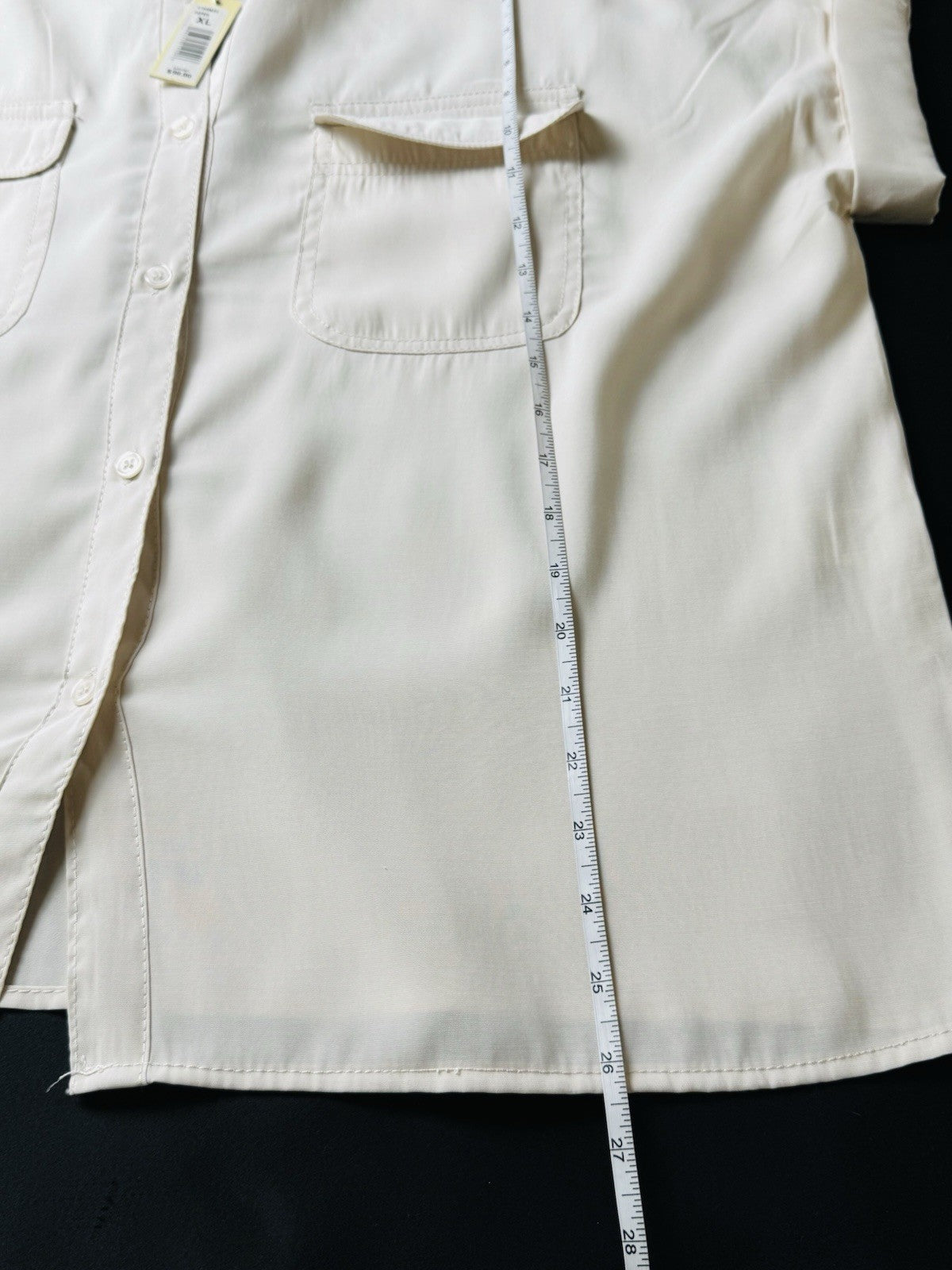 $98 Max Studio Women’s Bottom Up Shirt Size XL.      (B.146)