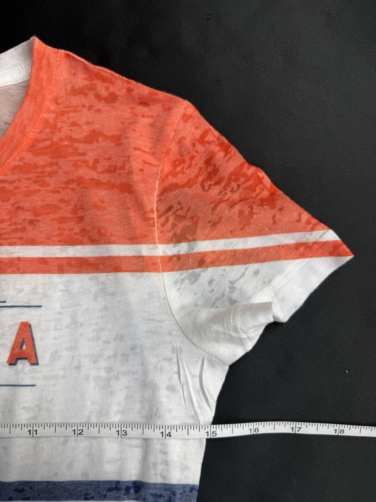 LeverWear Women's Virginia Logo shirt Sz M   (B.170)