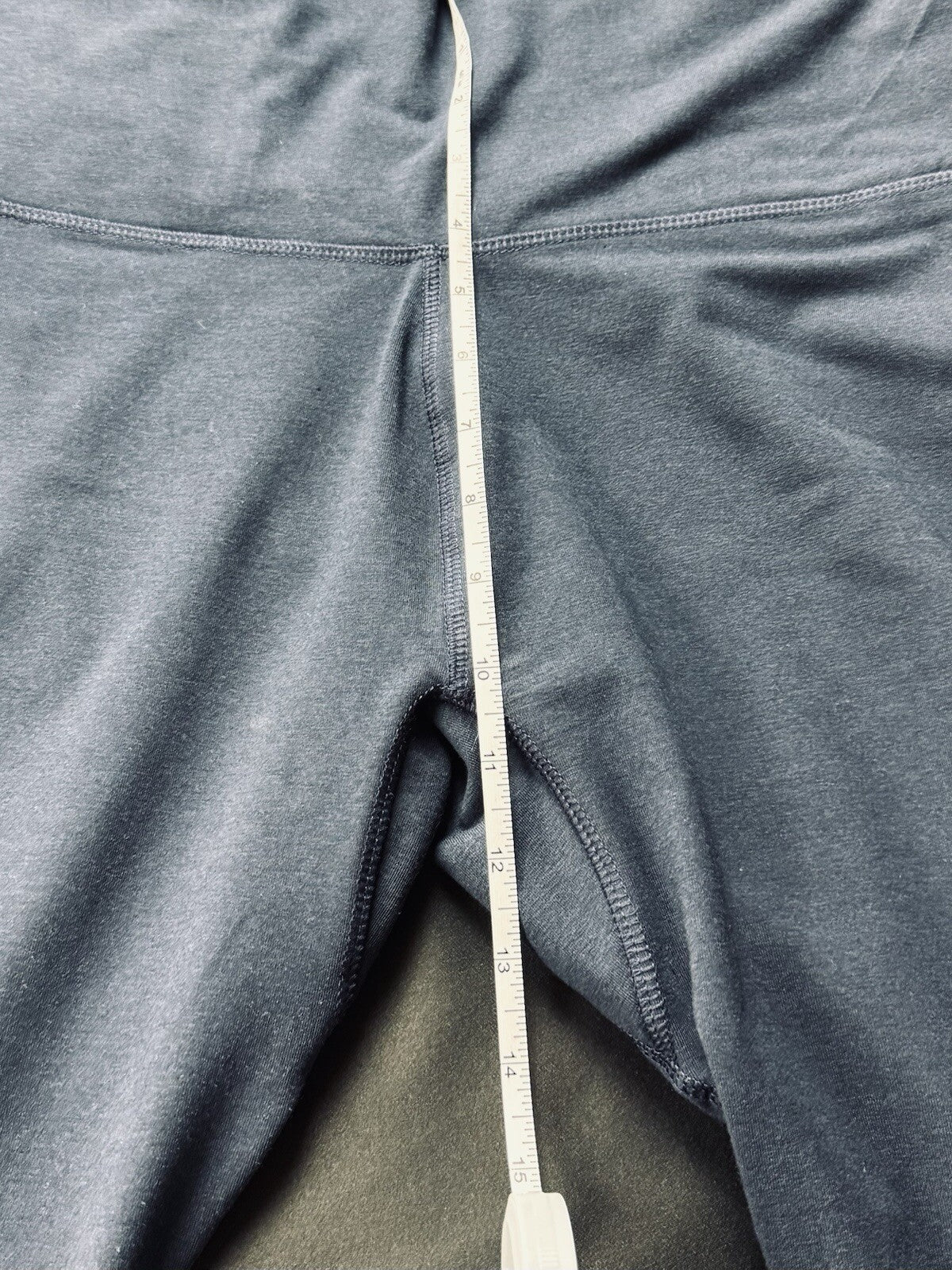 $88 TASC Performance Women's Leggings Navy Blue Velvet Stripe Size XL. (B.121)