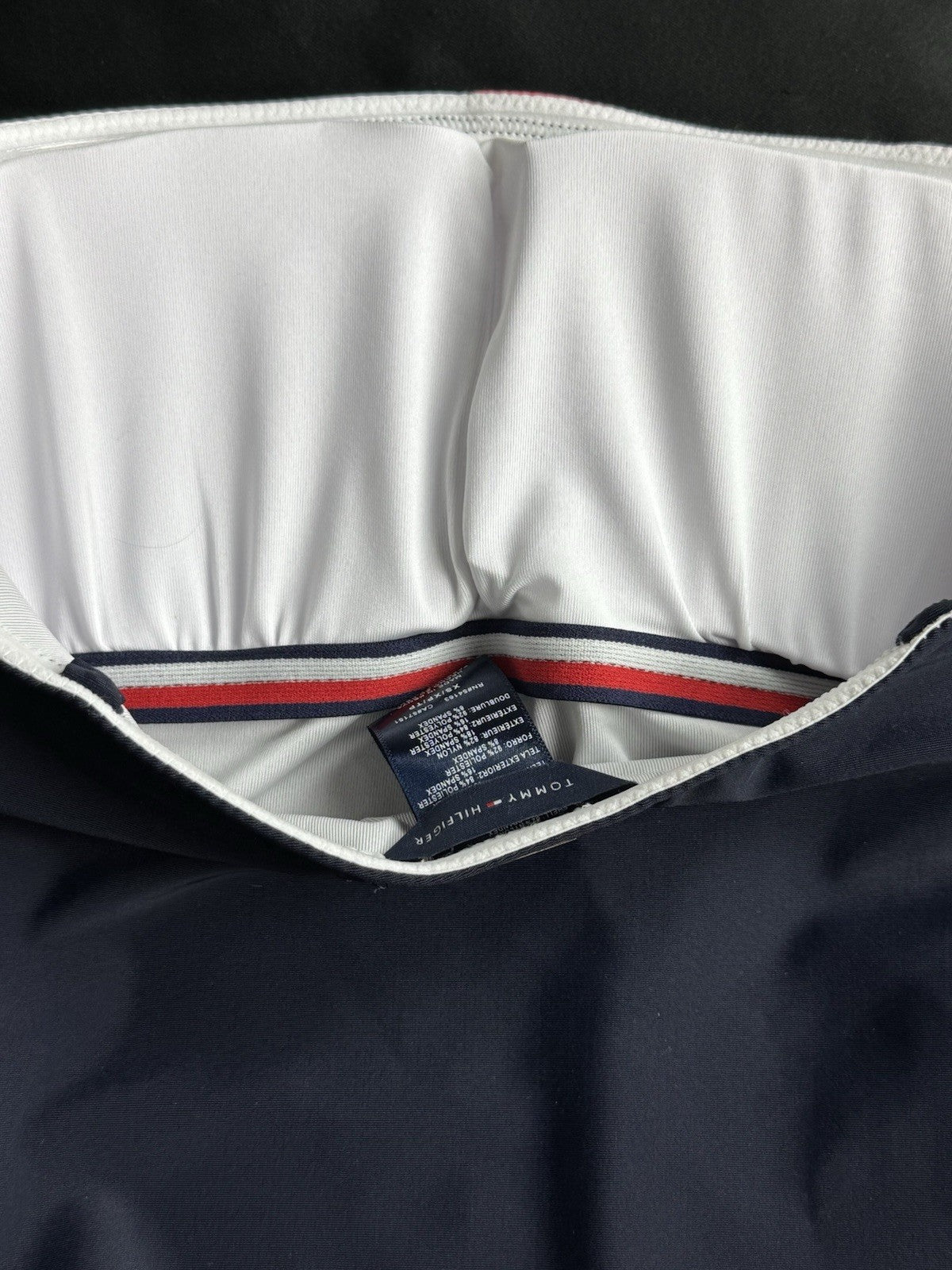 $98 Tommy Hilfiger Logo Colorblock Bandeau One-Pc Swimsuit Size XS. (B.153)