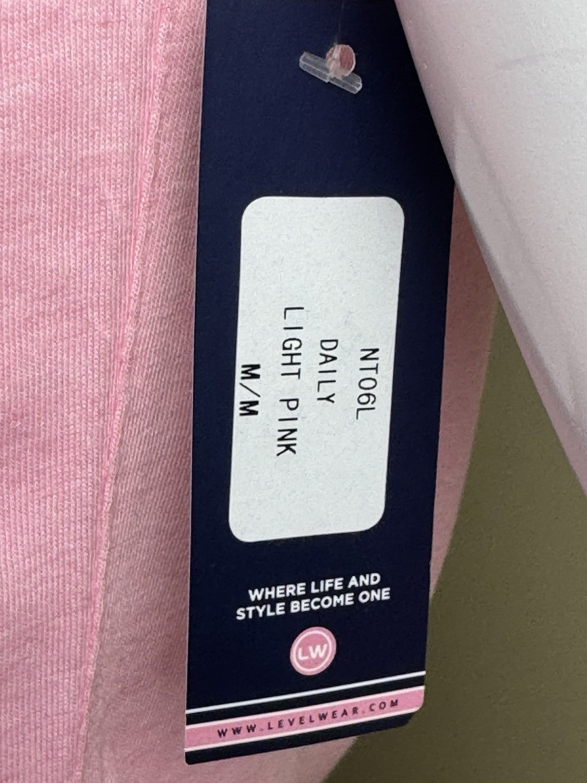 LeverWear Women's Golf shirt Pink Sz M   (B.156)