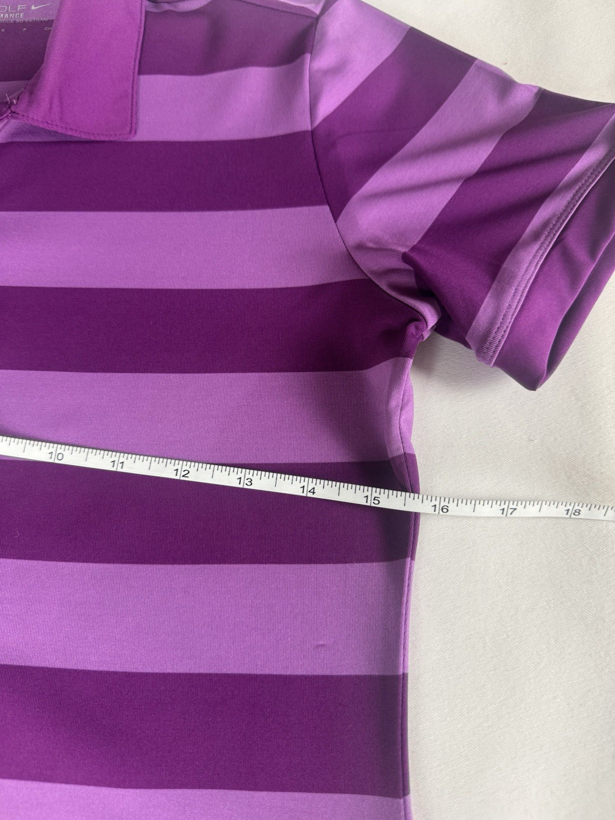 Nike Women’s Golf Shirt Sz S       (B.188)