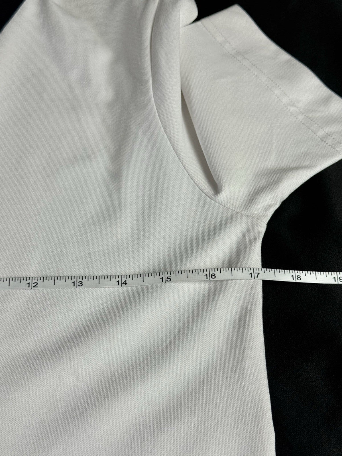 $119 GOLFINO Women's Golf Shirt Sz 6.      (B.188)