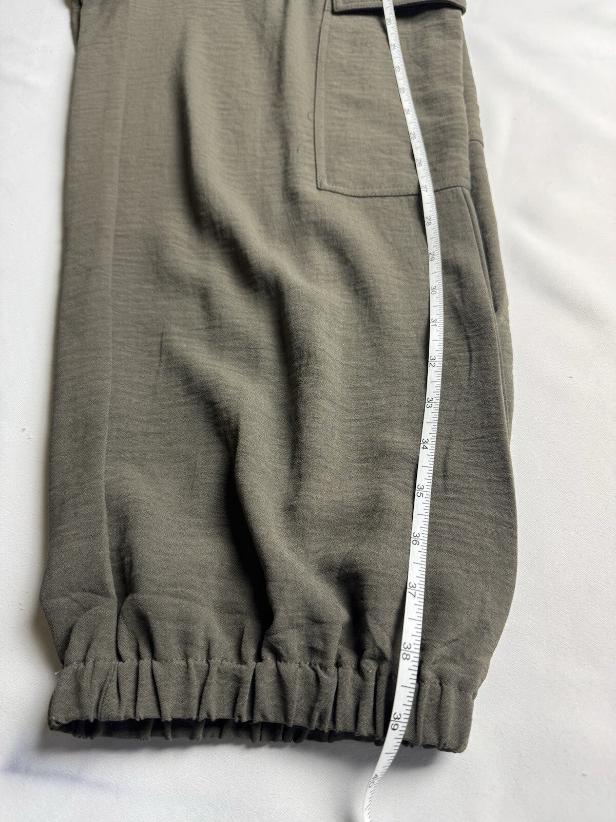$89 Adrianna Papell Women's  Cargo Jogger Pants Sz L.  (B.144)