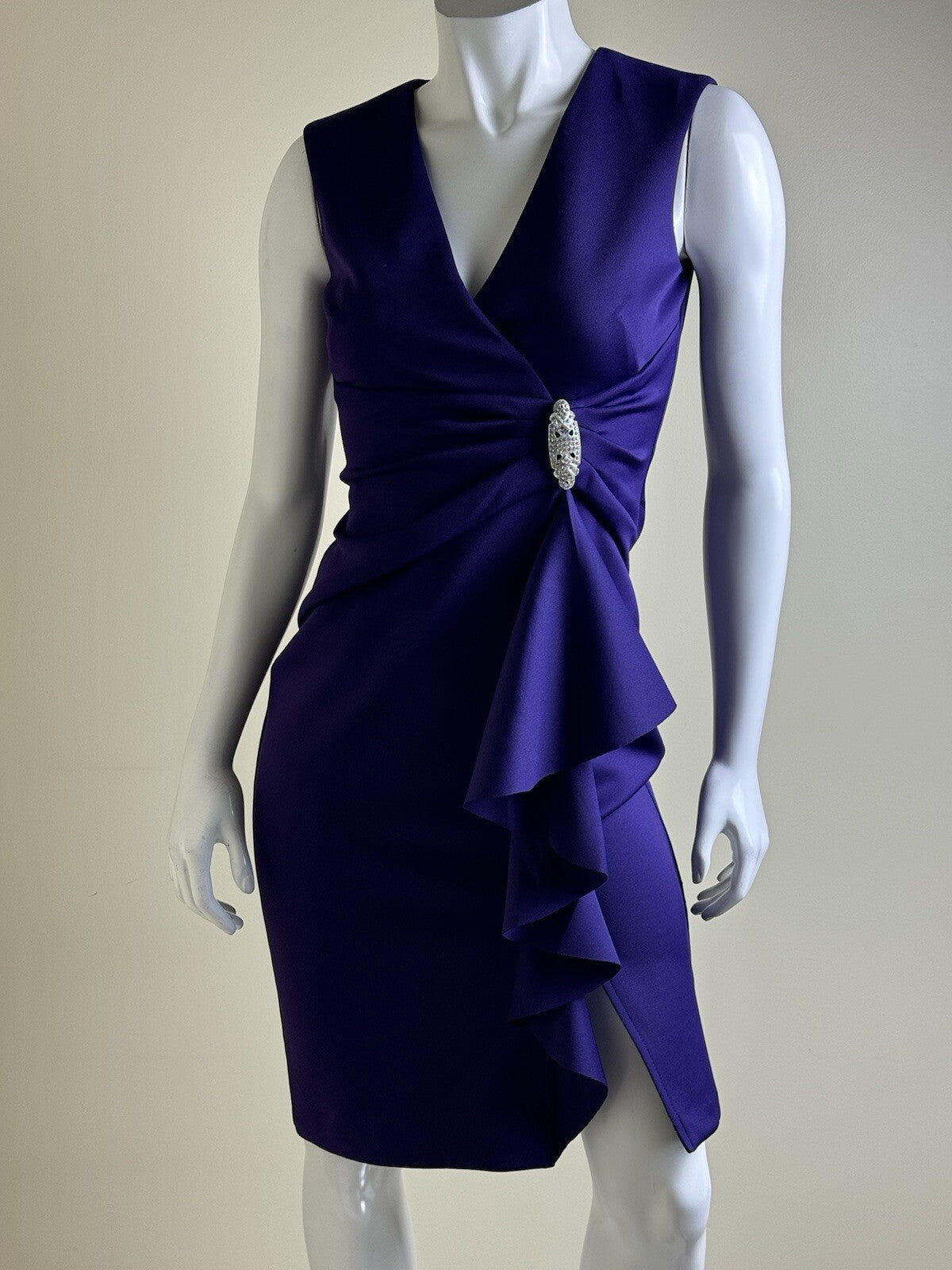 Jessica Howard Dress Faux Wrap Rhinestone Purple Sz 4.  (B.103)