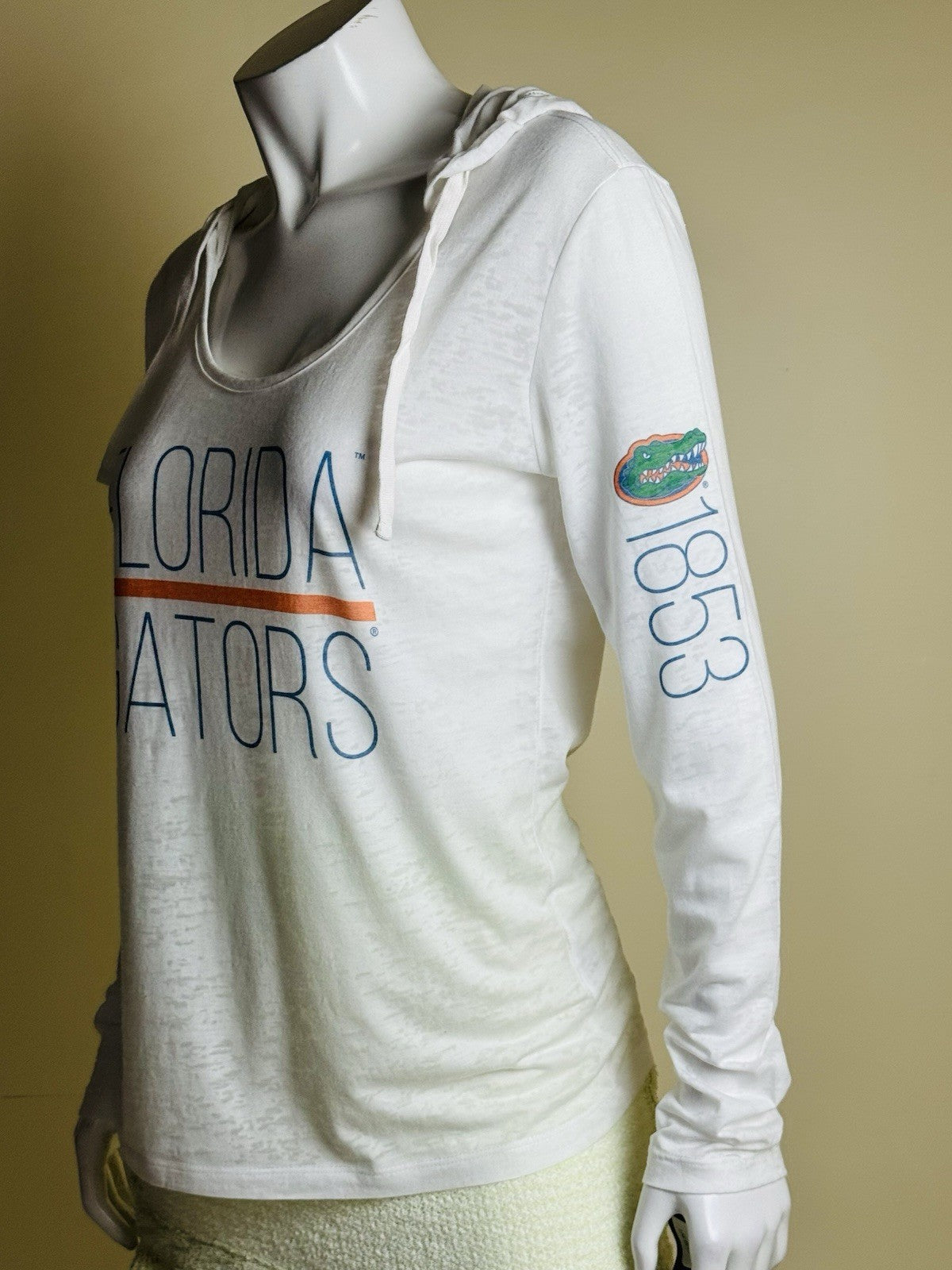 LeverWear Women's Florida Gator Logo Hooded Sweatshirt Sz M.   (B.032)