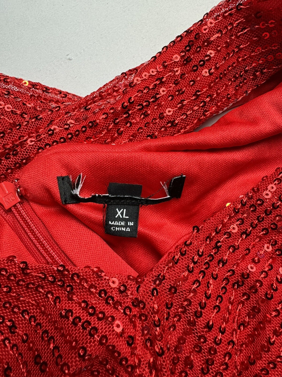 Women’s Red Sequin Dress Sz XL.   (71)