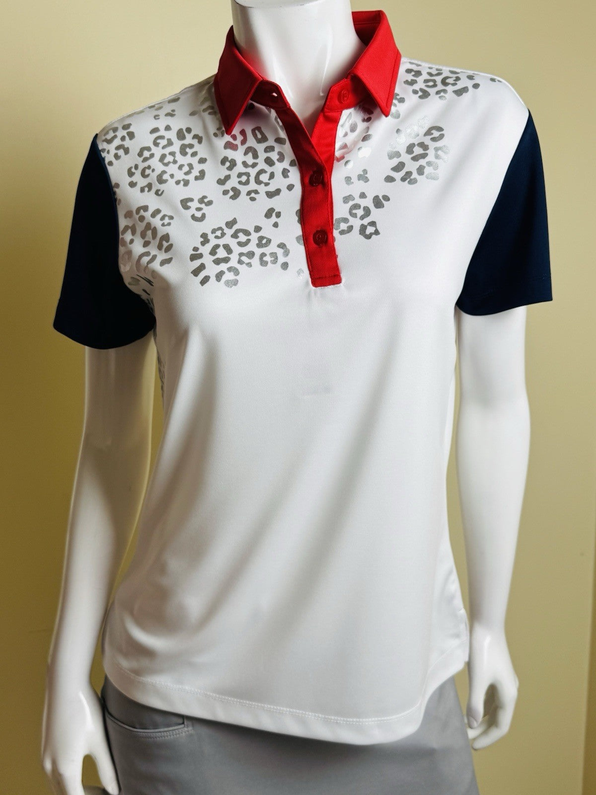 $60 Monterey Club Women's Golf Shirt Short Sleeve Sz M      (B.070)
