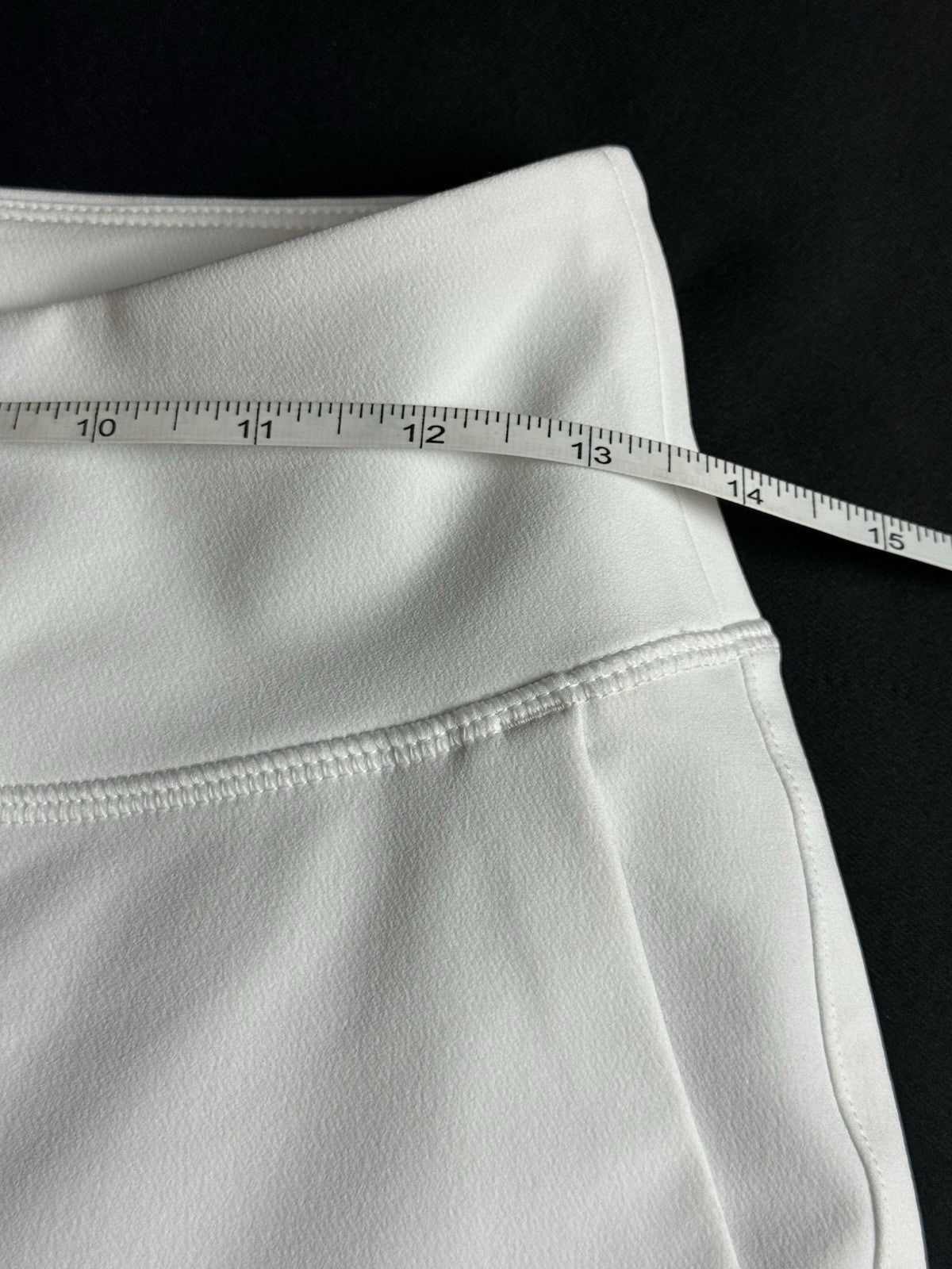 Puma Women’s Golf Capri Pants Sz S.   (B.172)