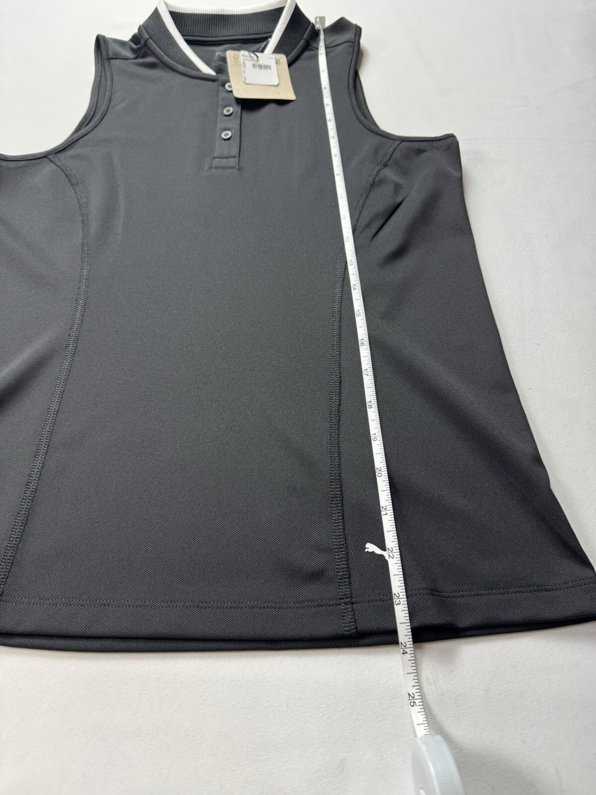 Puma Women’s Golf Shirt Sleeveless Sz S.  (B.130/1)