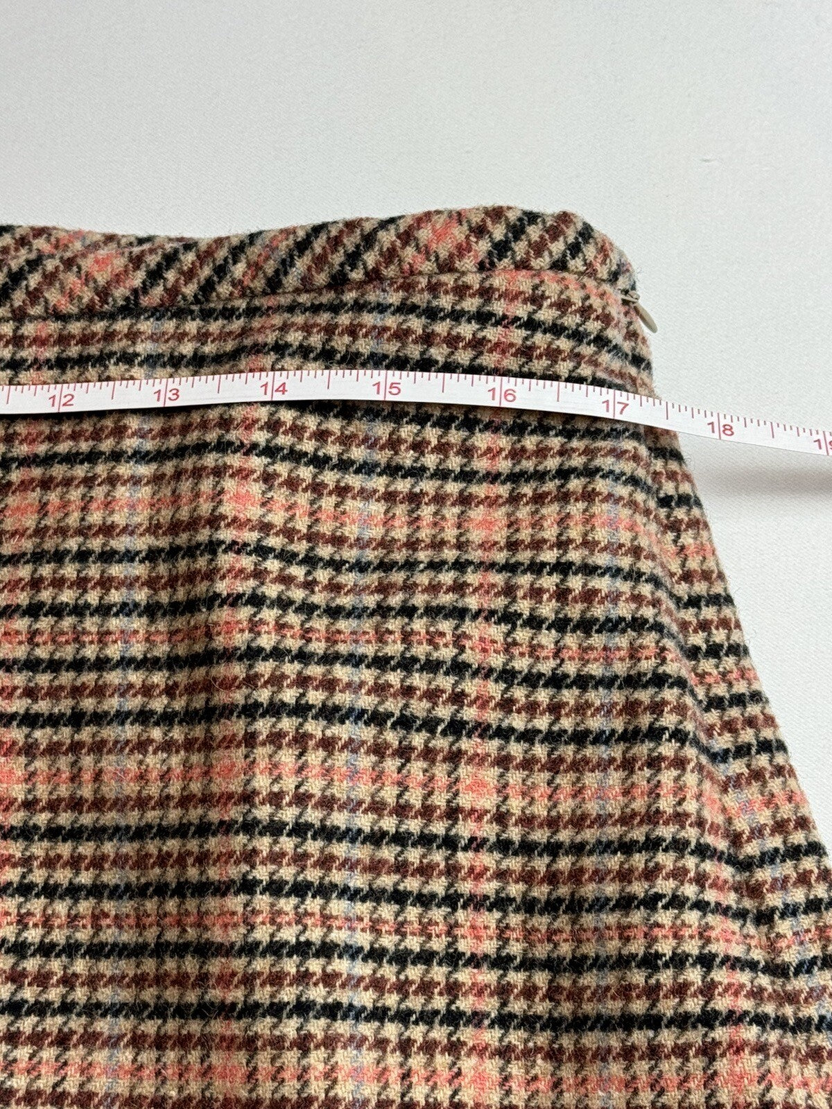 TALBOTS Women’s Brown Plaid Skirt Sz 12P  (B.65)