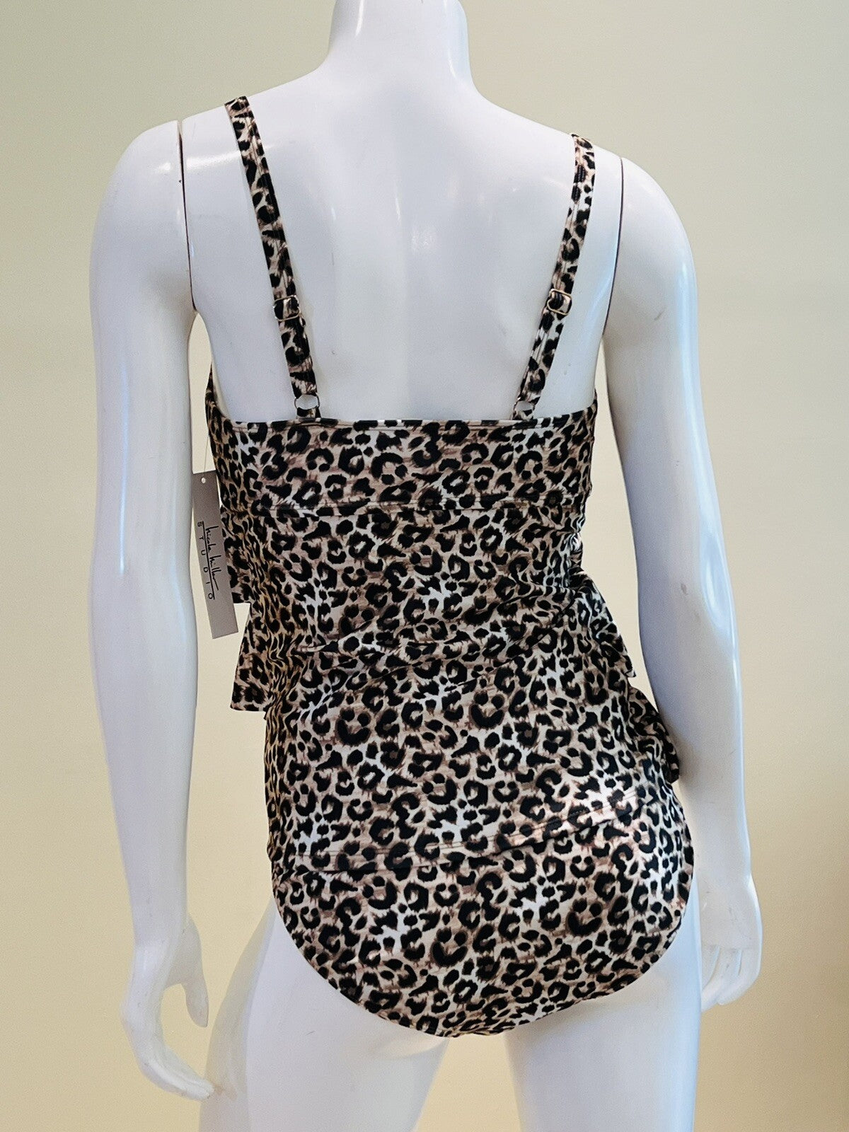 $98 Nicole Miller 2Pc Tankini Swimsuit Ruffle Tier Leopard Print Sz L