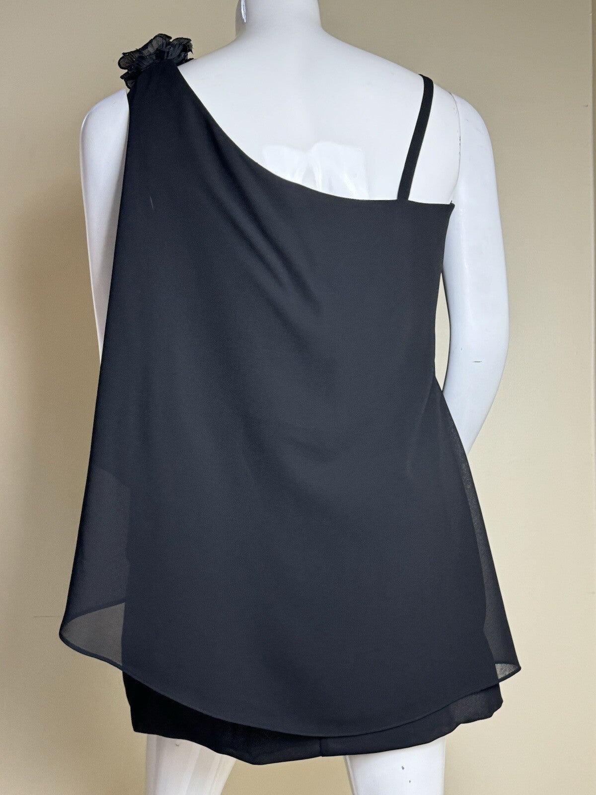 R&M RICHARDS Women’s Shift Black Dress Sz 16.    (B.94)
