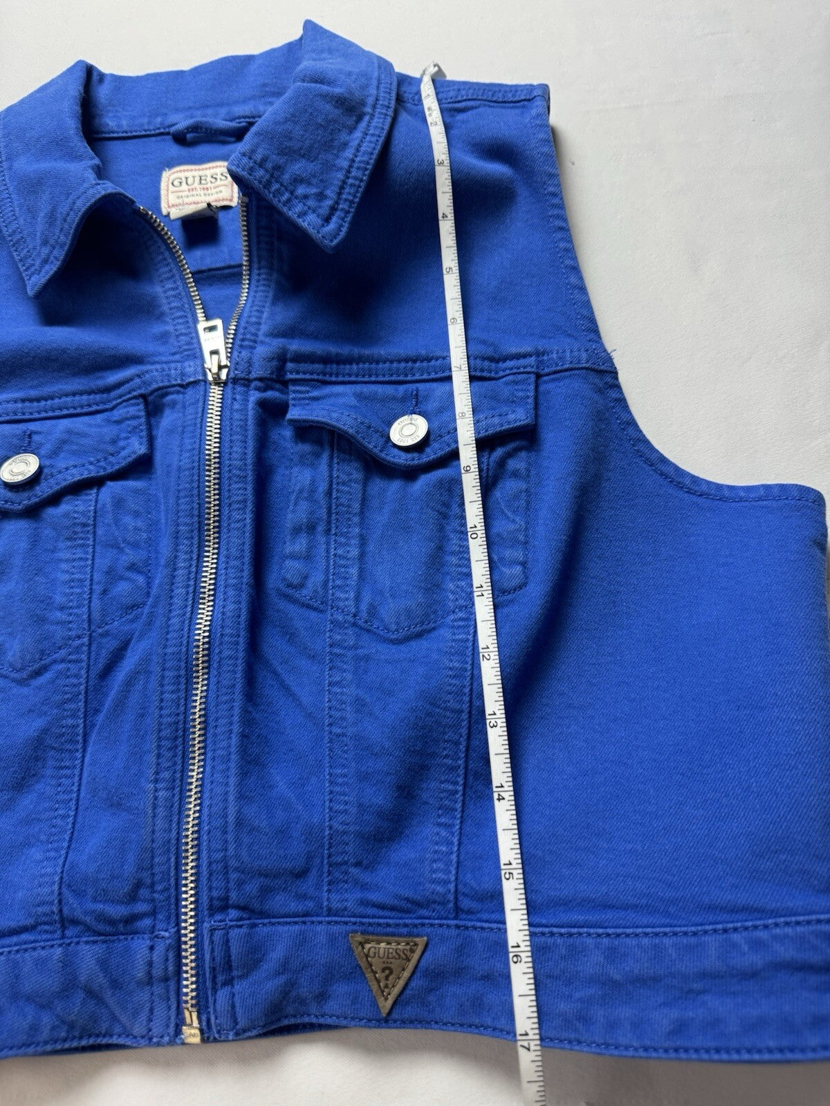 $108 Guess Women’s LEANDRA Denim Crop Top Sz XL. (B.141)