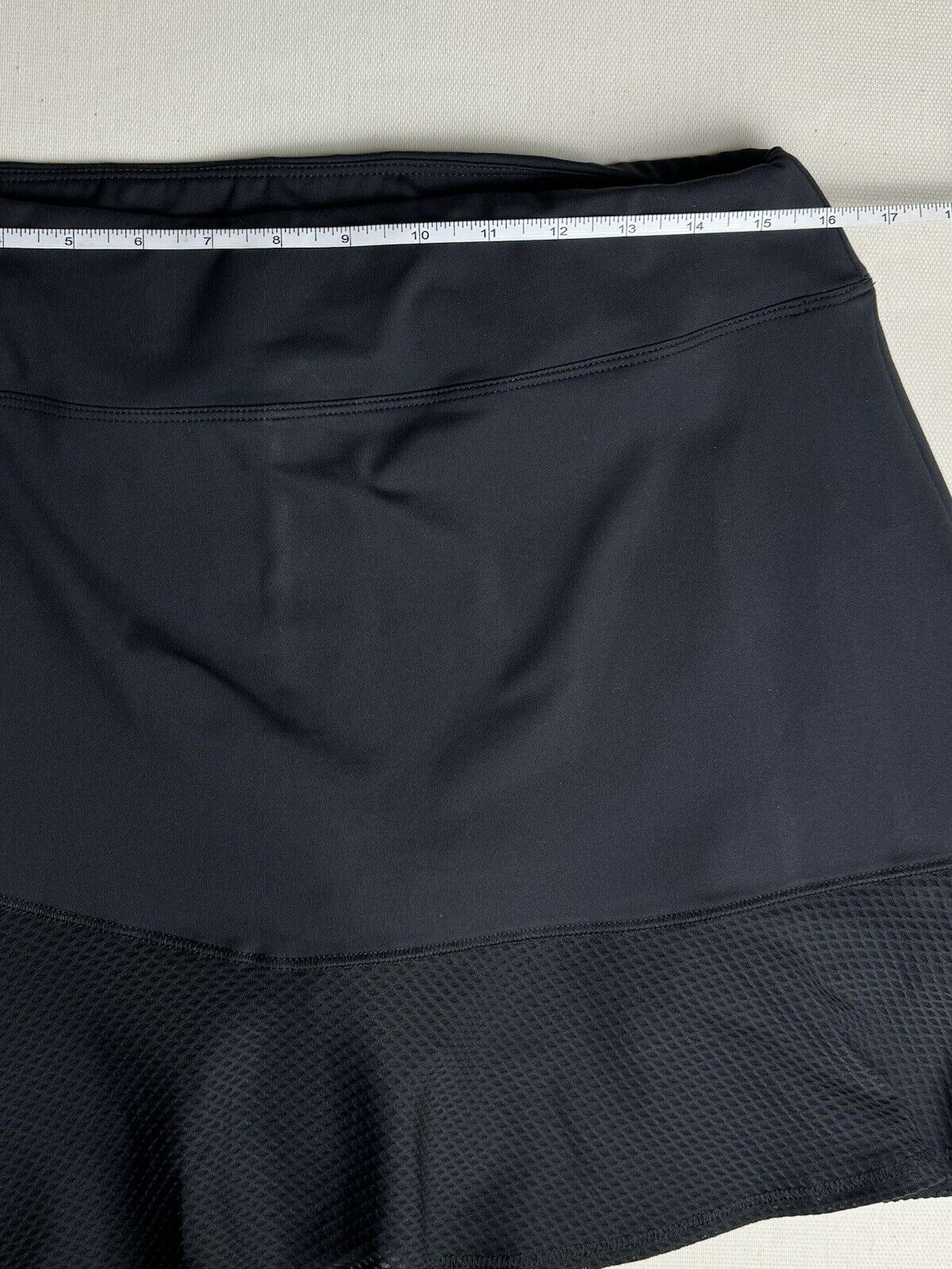 FIA Green California Women’s Black Skirt Sz L.   (74)