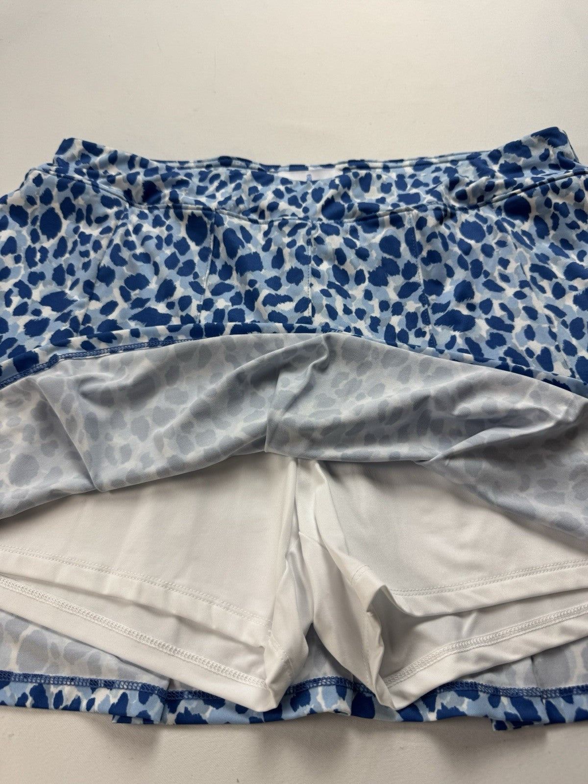 Sport Haley Women’s Golf Skirt Skort Sz L.      (B.145)