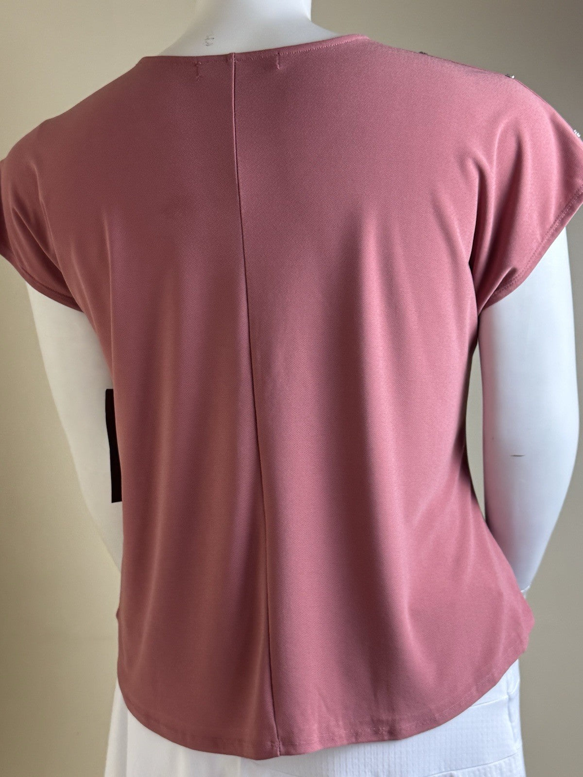 $54 Love Scarlett Women's Rhinestone on Shoulder Blouse Size L.      (B.187)