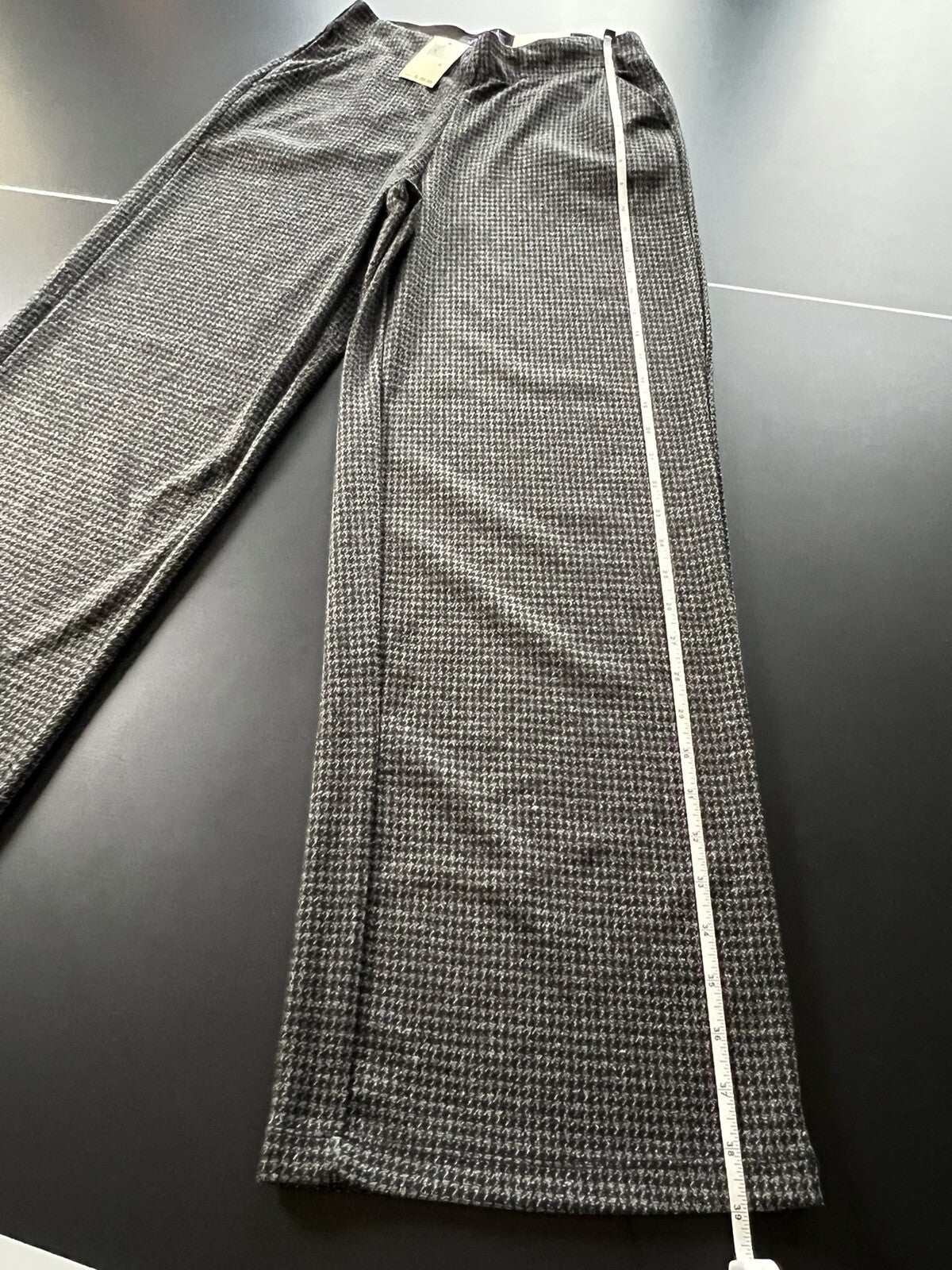 $98 MAX EDITION Women’s Pants Sz S Dark Gray Check Pattern