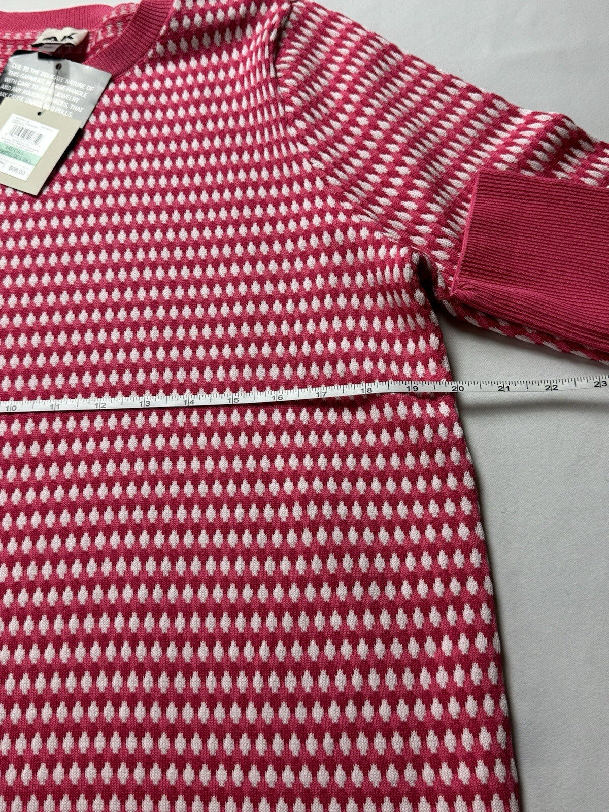 $99 ANNE KLEIN Knit CAMELLIA Sweater Sz L  (B.90/2)