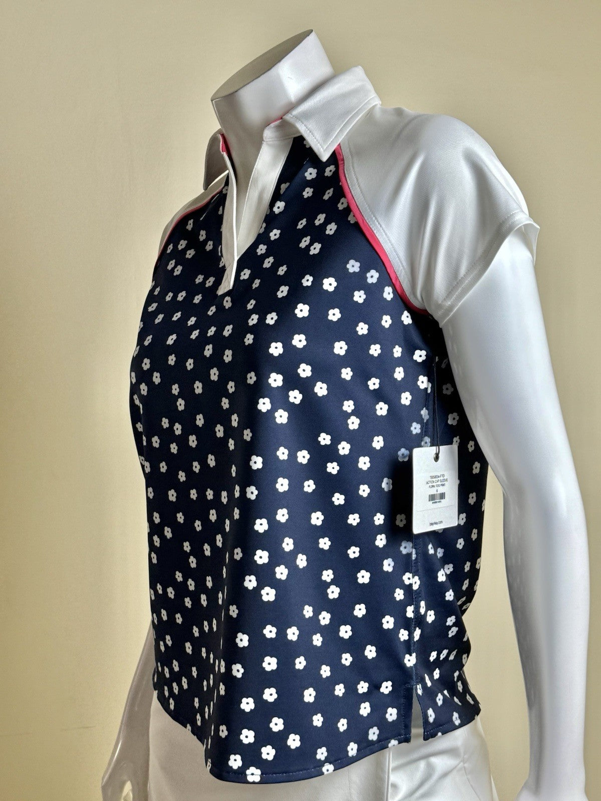 BELYN KEY Women’s Golf Shirt Sz S    (B.180)
