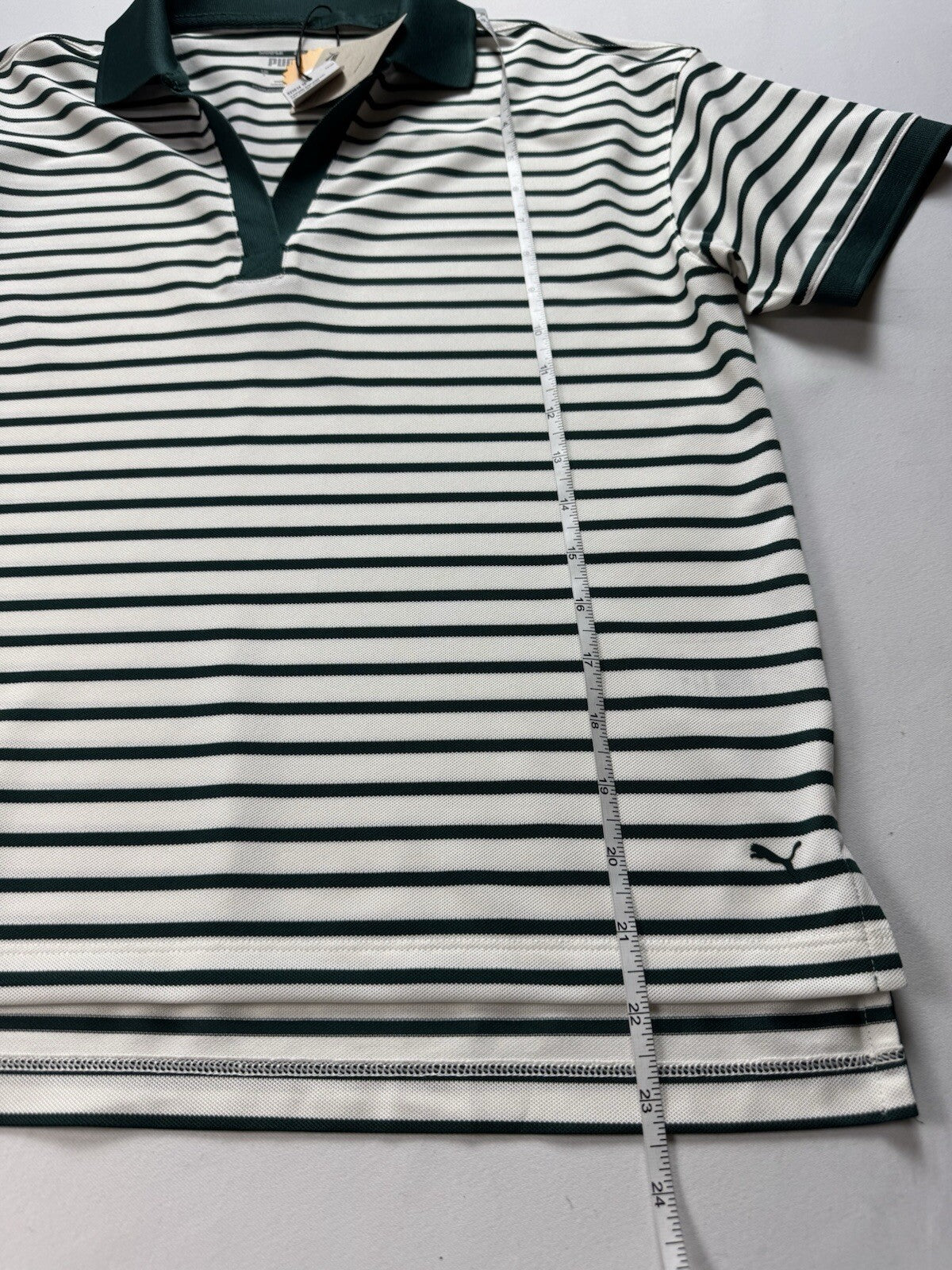 Puma Women’s Golf Shirt Sz S.   (B.131/7)