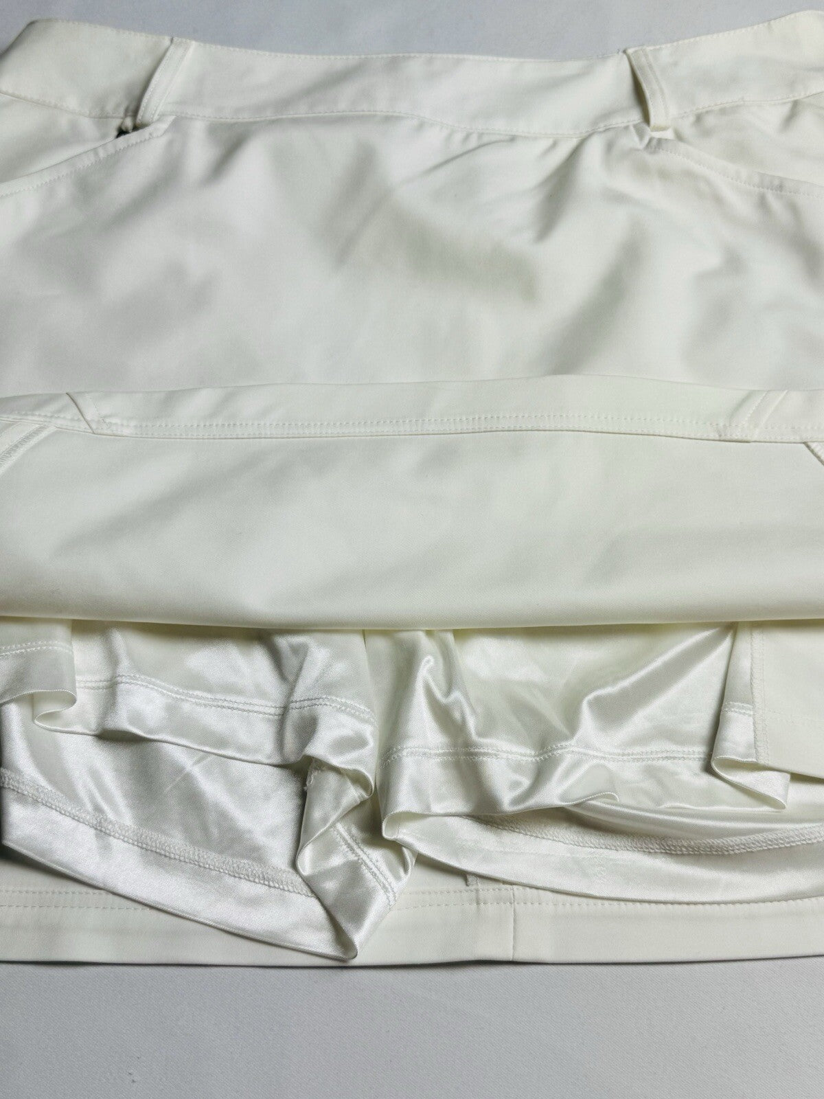 Sport Haley Women’s Golf Skirt Skort Sz 10  (B.38)