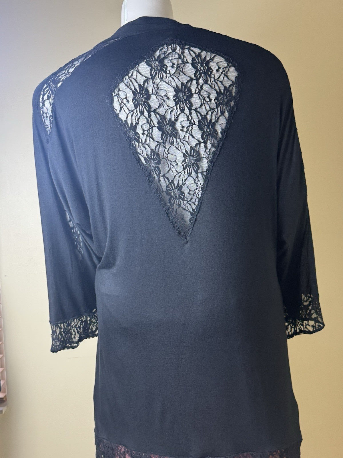 Rhonda Shear Draped Open Front Cardigan Size S Black Lace Long Sleeve.   (B.111)