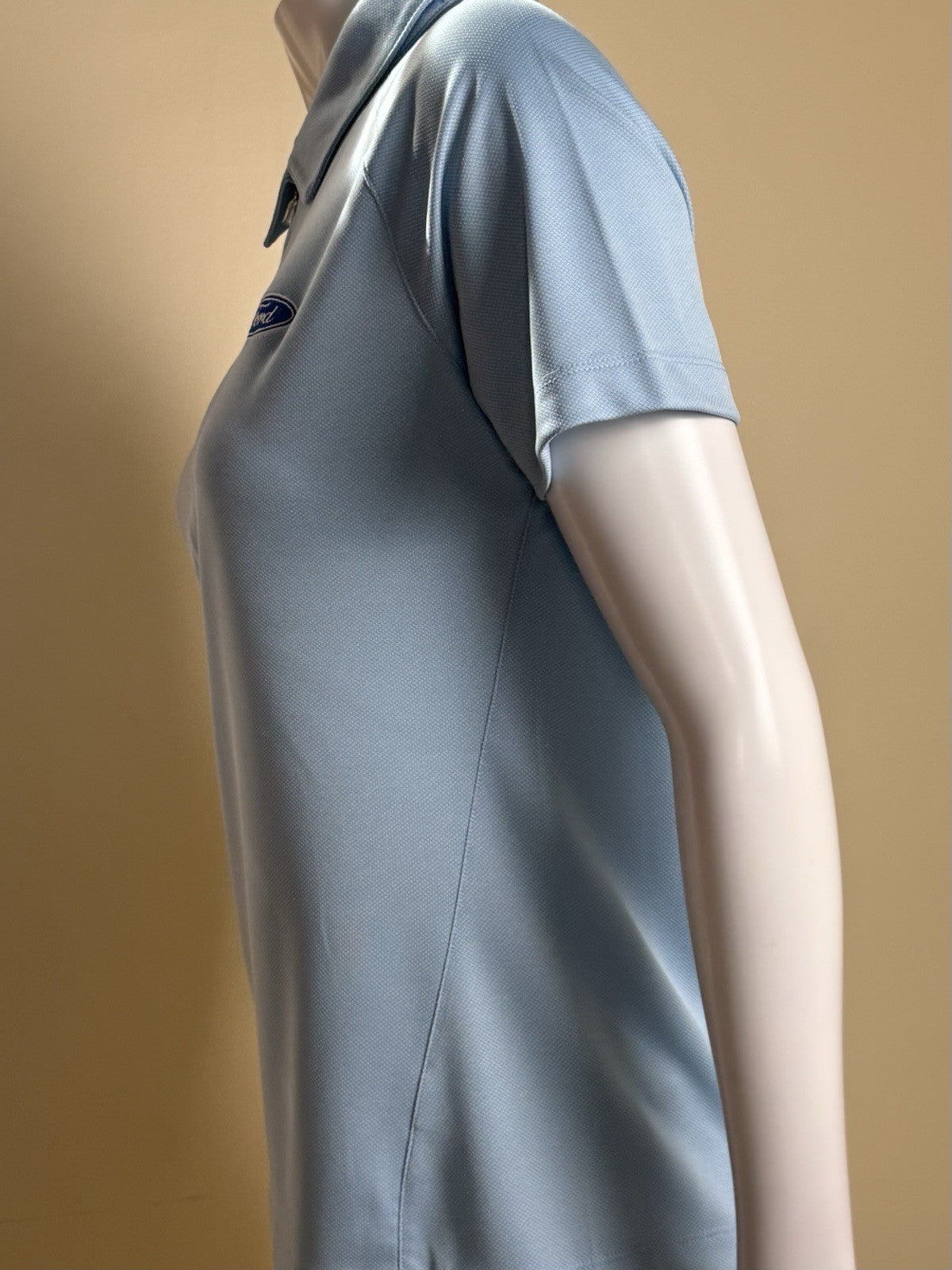 LeverWear Women's Golf shirt Sz M   (B.174)