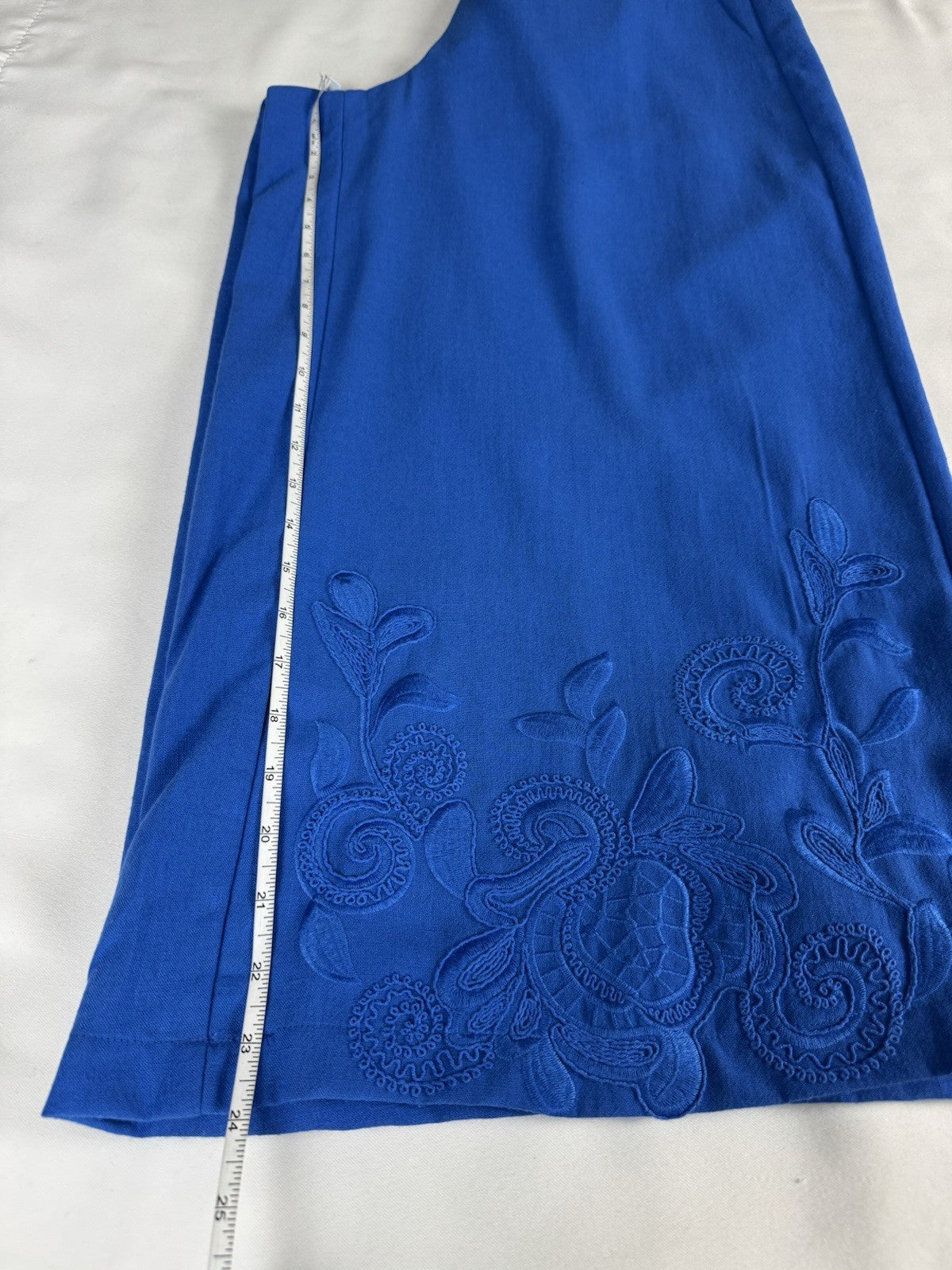$89 Adrianna Papell Women's Embroidered Trousers Pants Sz L.      (B.182)