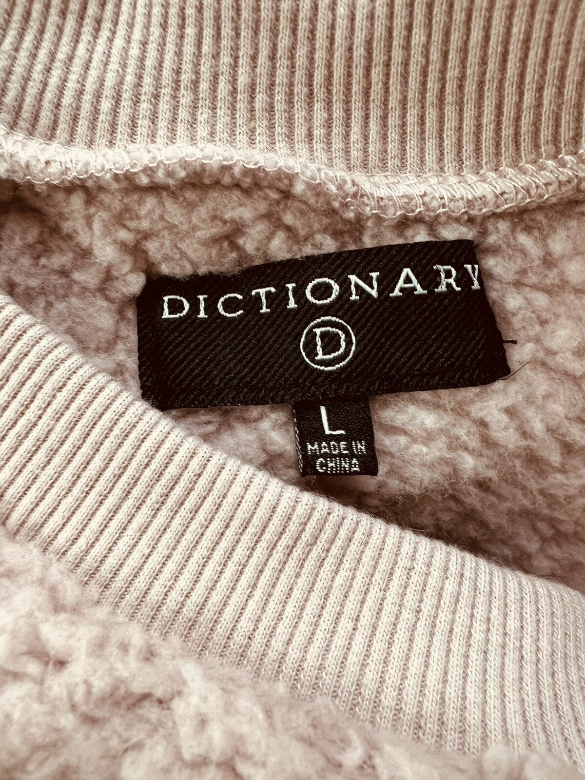 Dictionary Women’s Big Fluffy Sweater Sz L Pink NEW