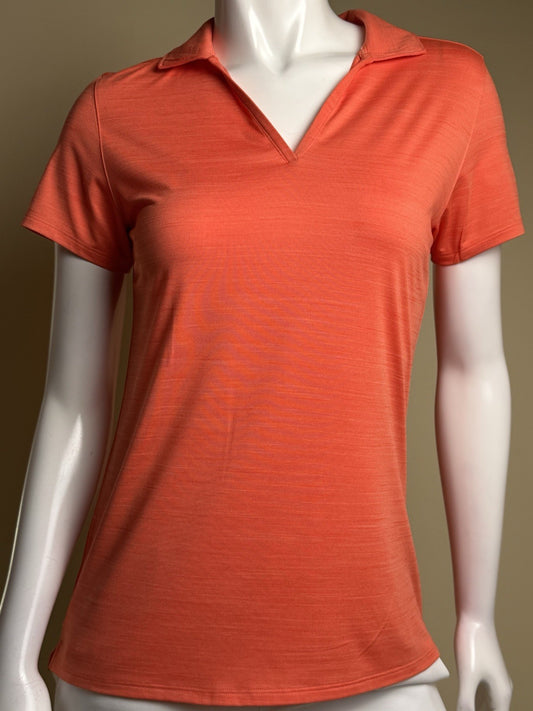 Puma Women’s Golf Shirt Sz S.   (B.172)
