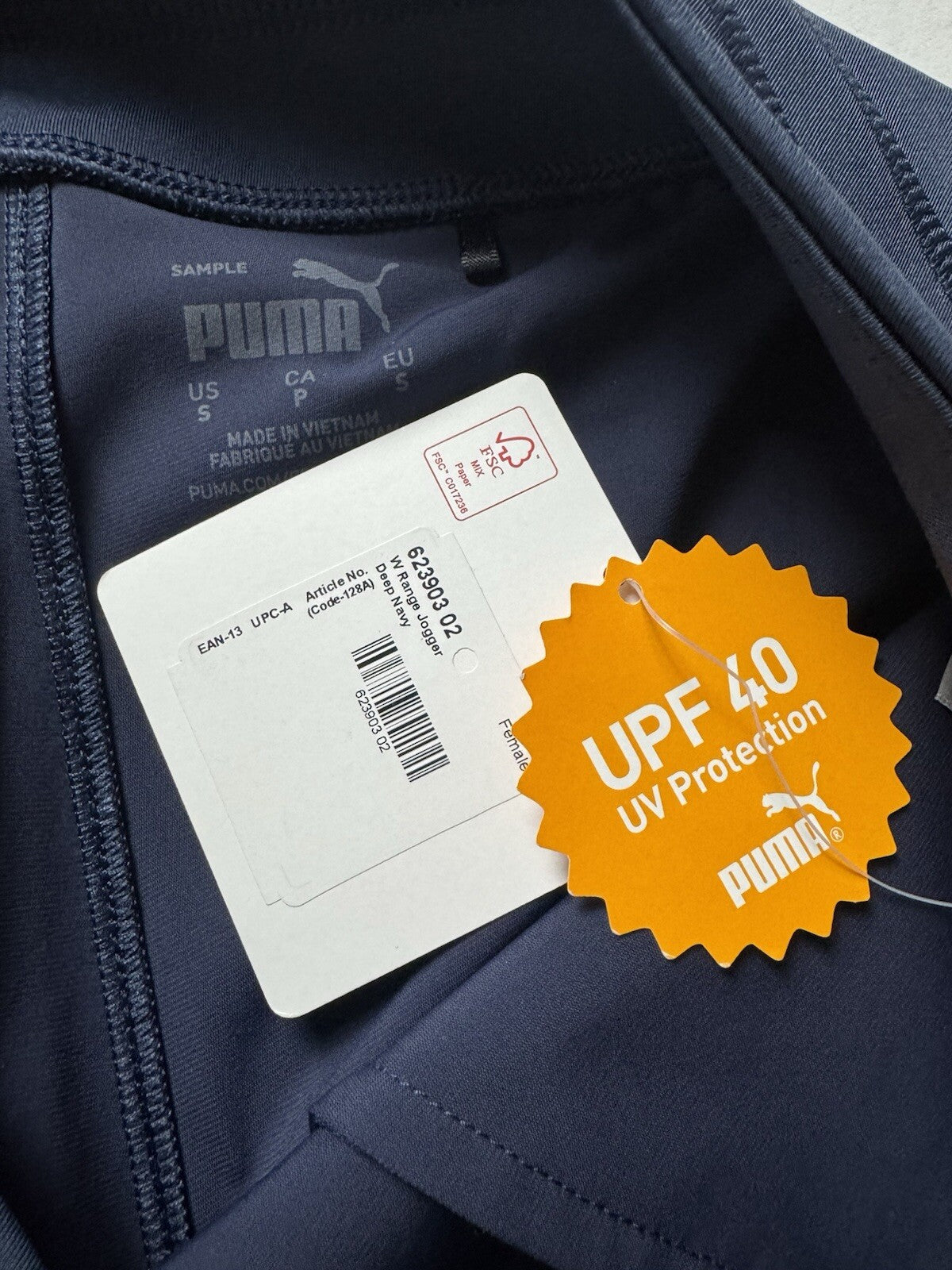 Puma Women’s Golf Pants Sz S.   (B.142)