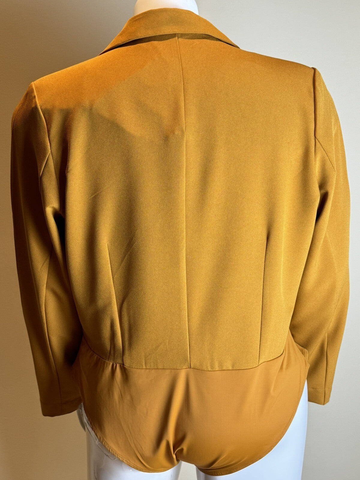 TA Women’s BLAZER BODYSUIT Sz 3XL. (B.52/1))
