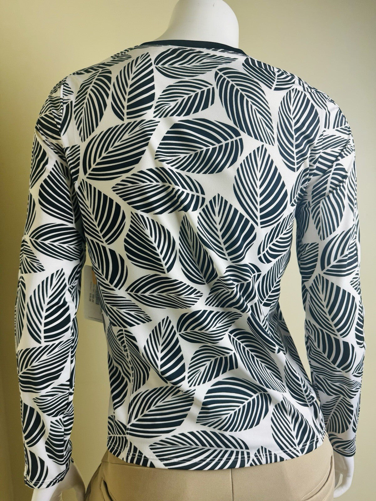 Tail Women's Golf Sweatshirt Shirt Size S        (B.106)