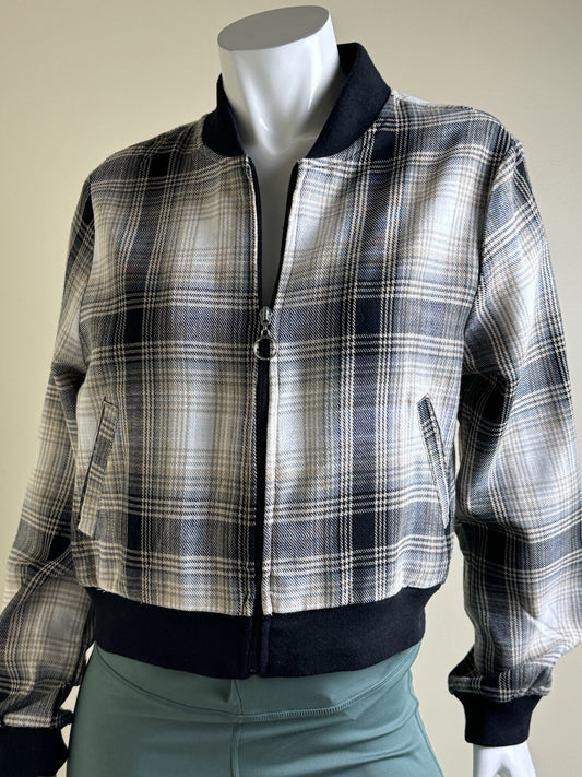 Ashley By 26 International Women’s Full Zip Jacket Sz L.   (B.103)