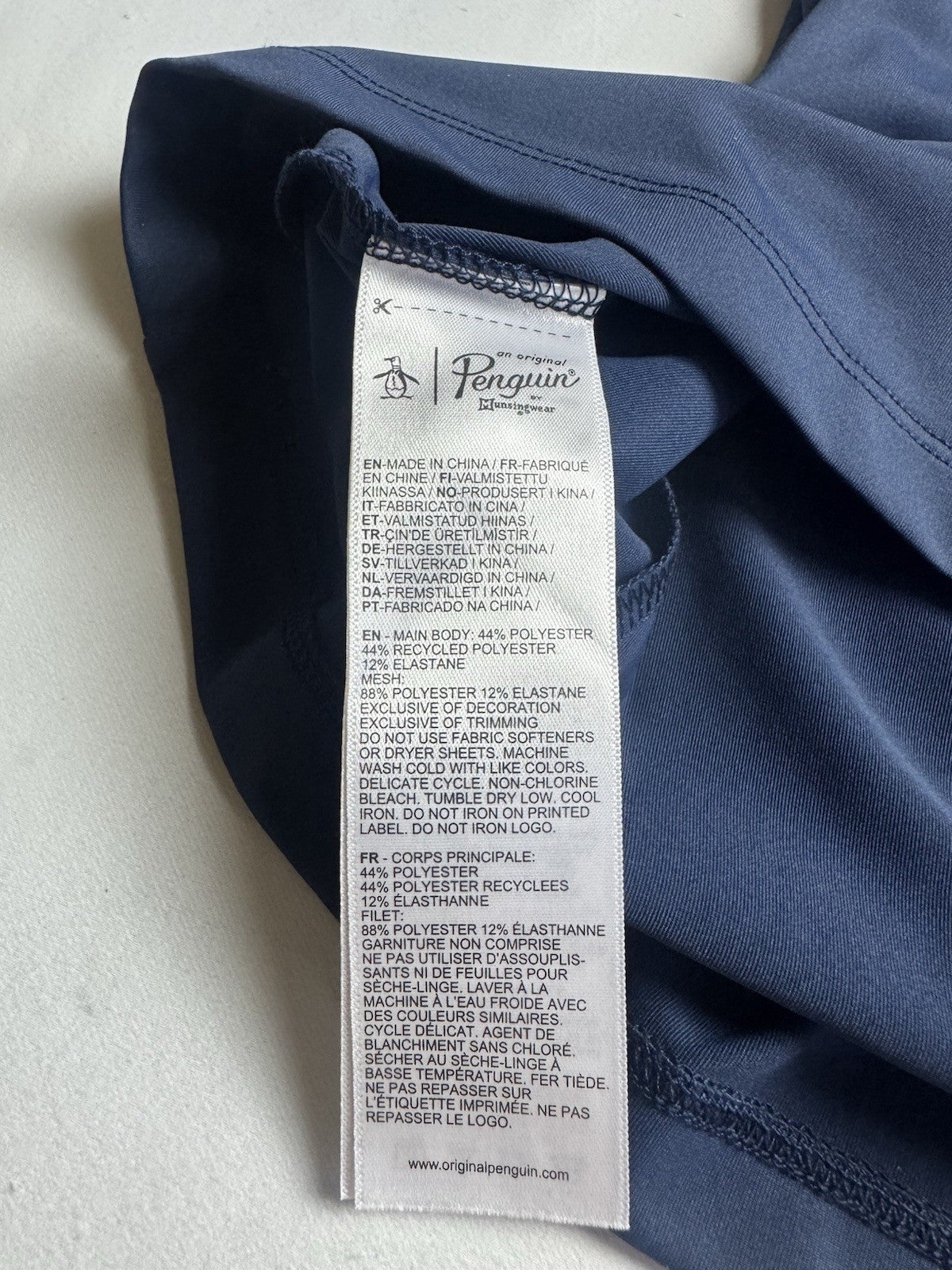 $90 An Original Penguin by Munsingwear Women’s Golf shirt Sz L.     (B.162)