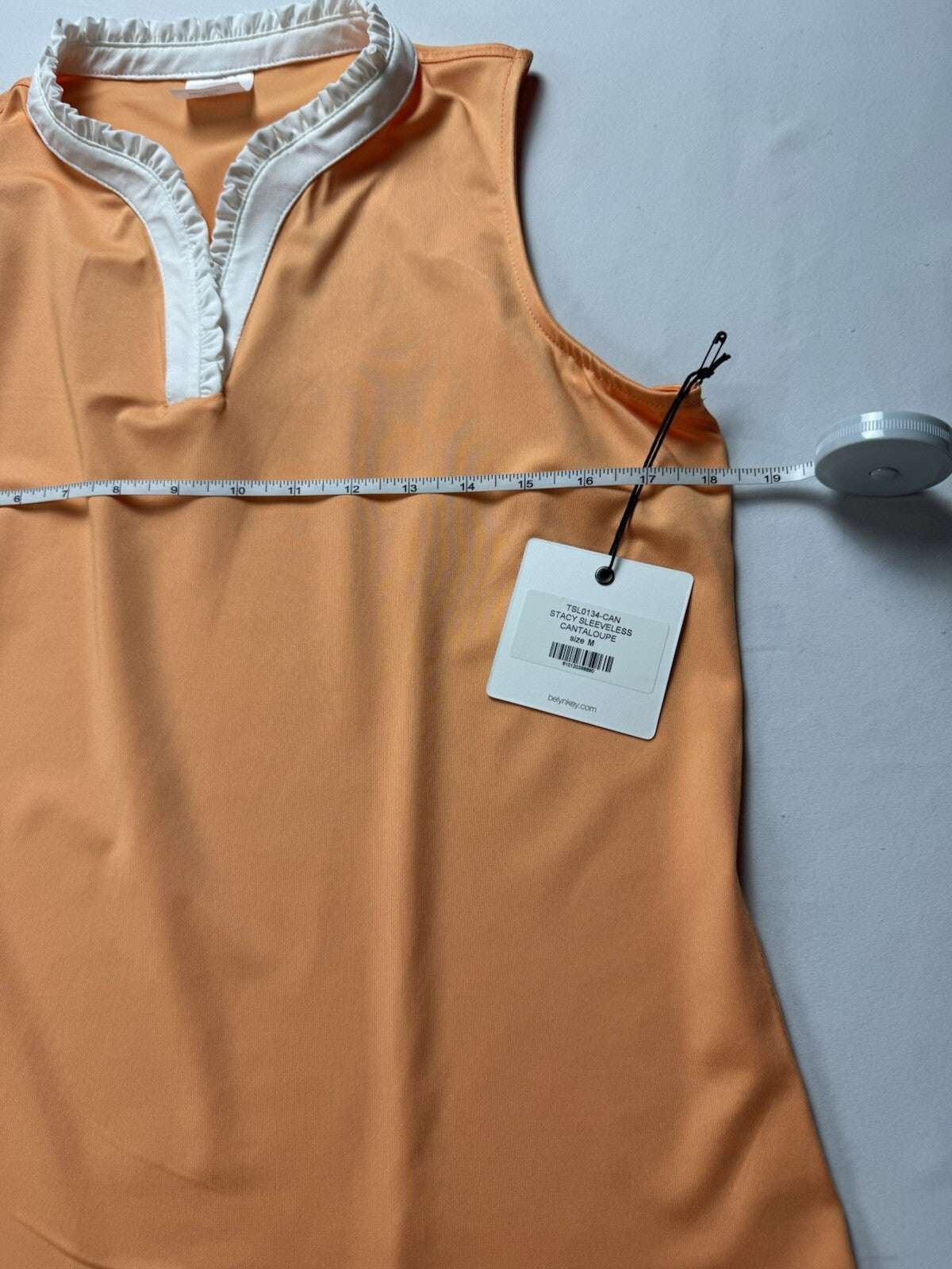 BELYN KEY Women’s Sleeveless Golf Shirt Sz M.    (B.134)