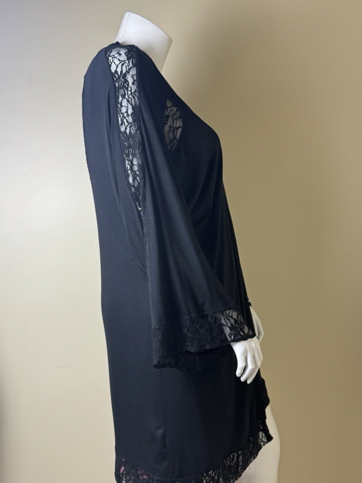 Rhonda Shear Draped Open Front Cardigan Size S Black Lace Long Sleeve.   (B.111)