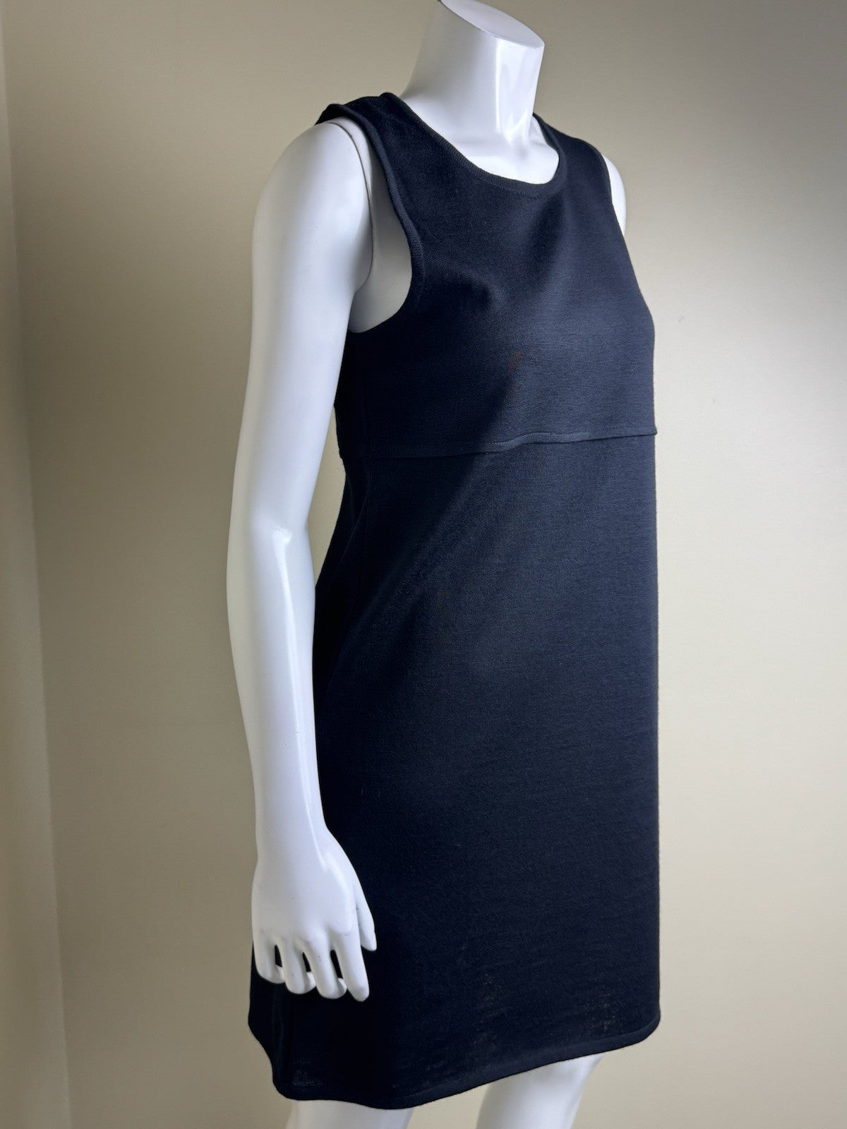 $98 Bebe Women’s Black Sleeveless Stretch Knit Dress Sz M.  (B.05)