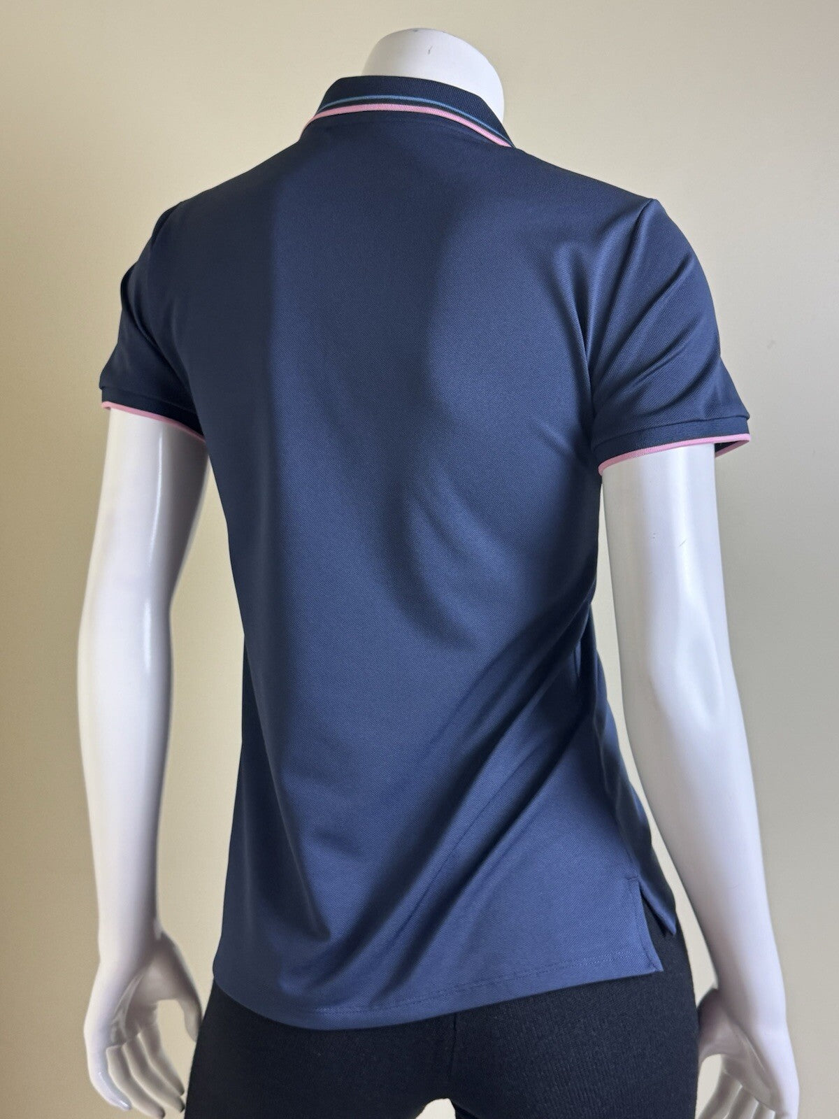 Puma Women’s Golf Shirt Sz S.   (B.117/7)