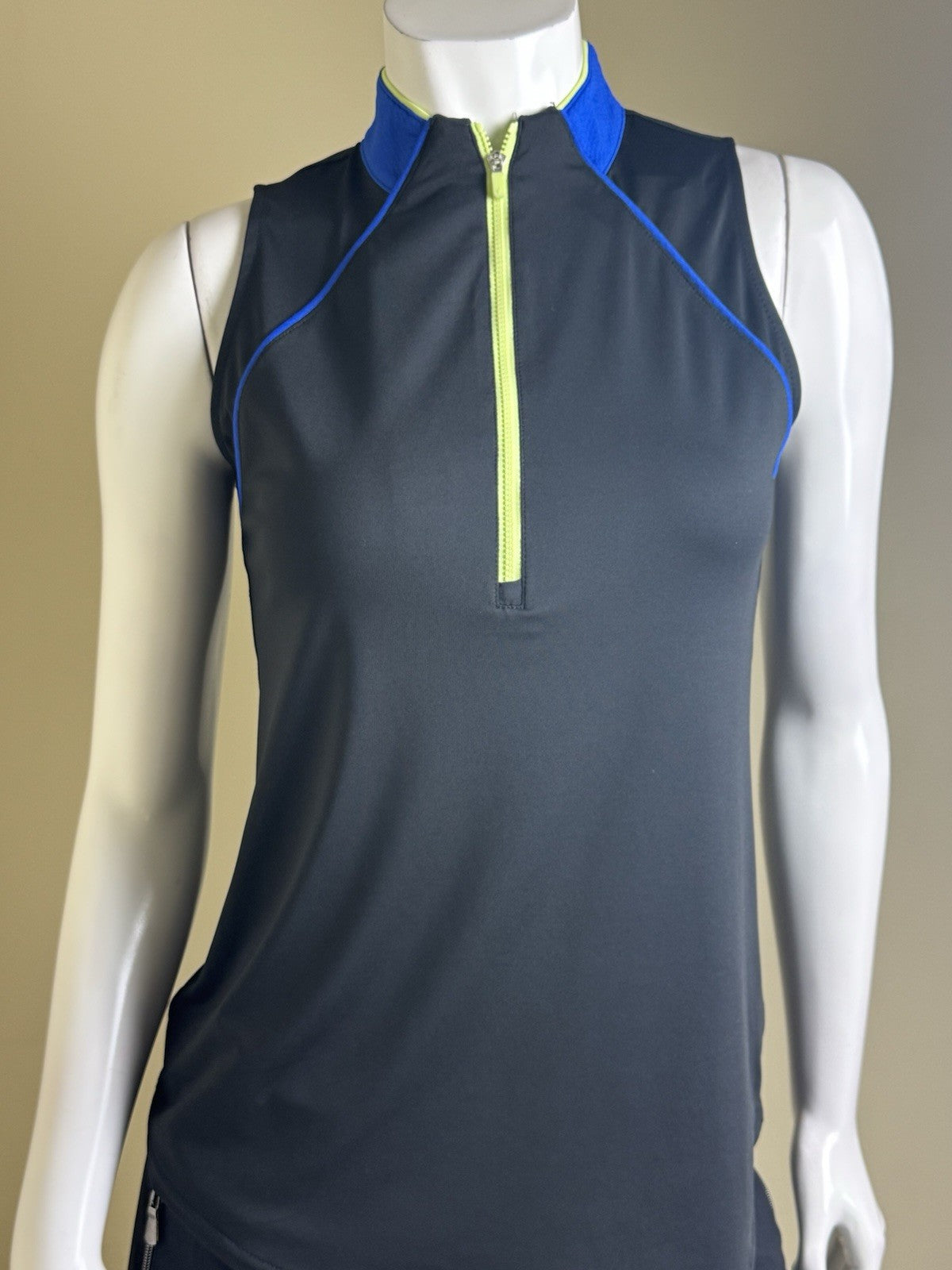 JOFIT Women’s Golf Shirt Size S      (B.160)