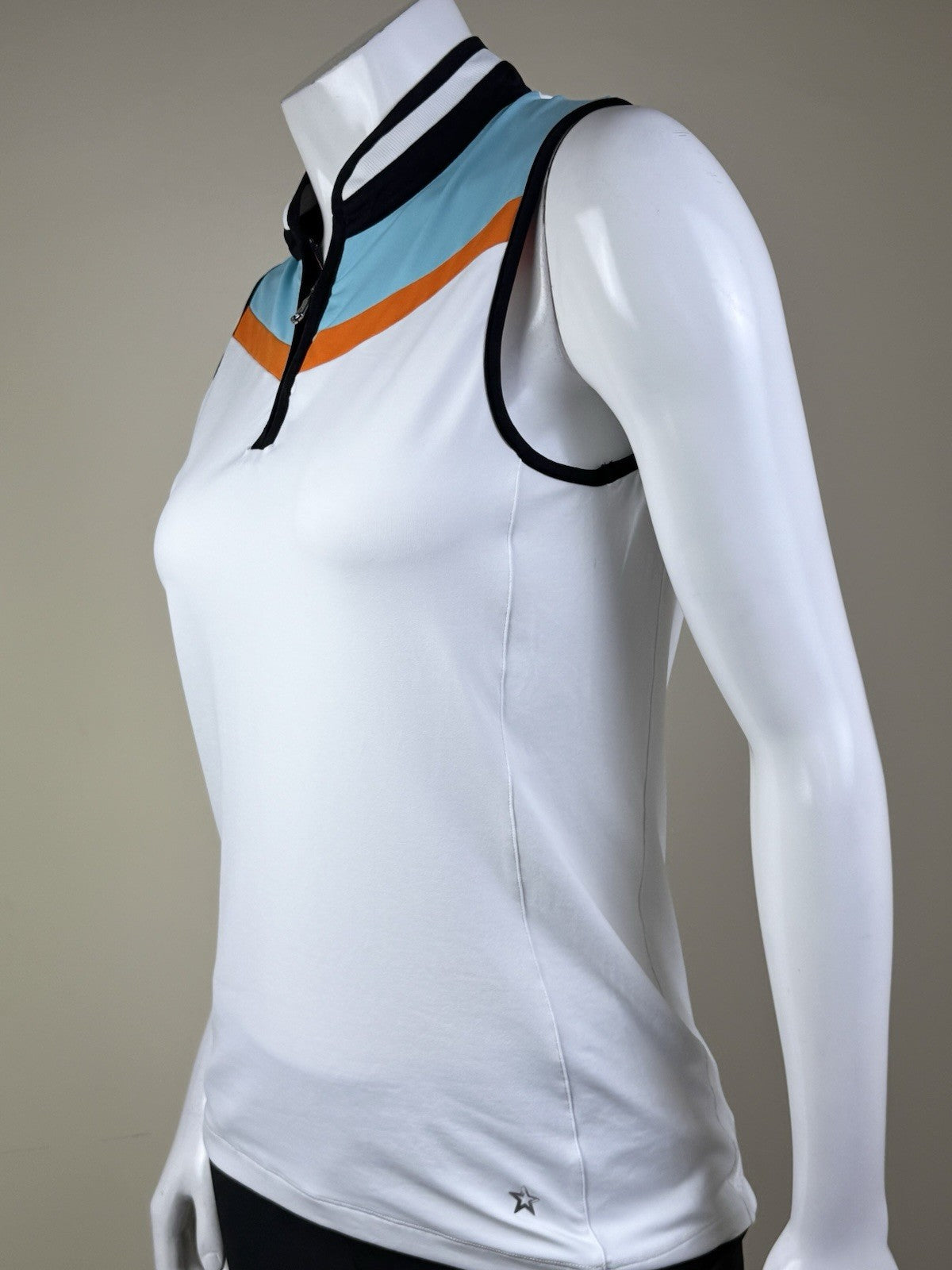 $120 Lohla Sport Women’s Golf Shirt Sleeveless Sz M/L.       (B.181)