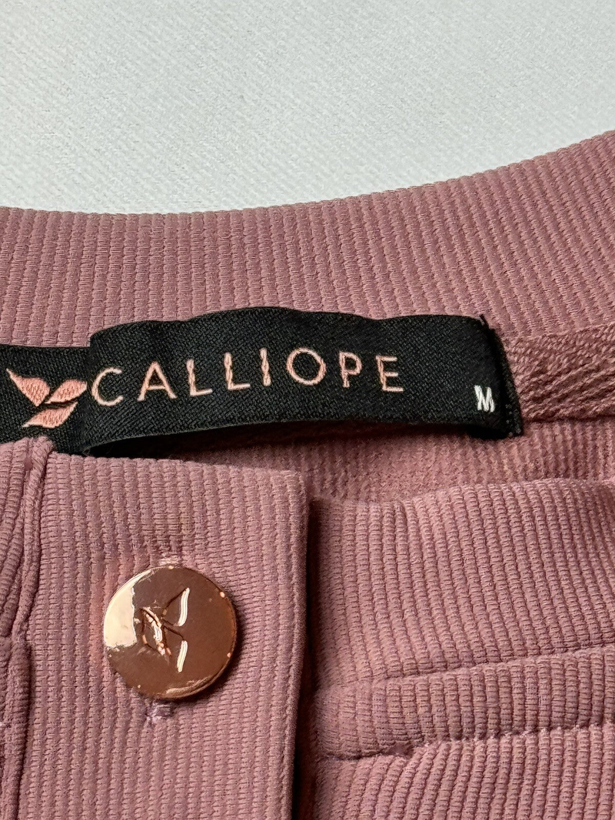 Calliope Women’s Mauve Sweatshirt Size M.    (B.53)