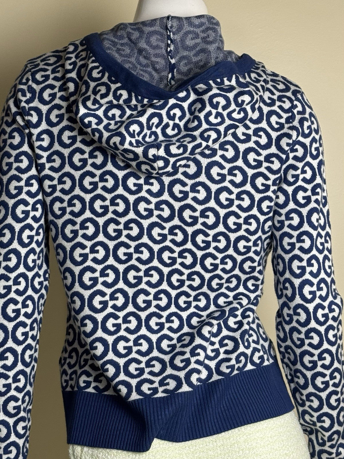 $80 GUESS AVERY FULL ZIP SWEATER HOODIE G Logo Sz L.      (B.032)