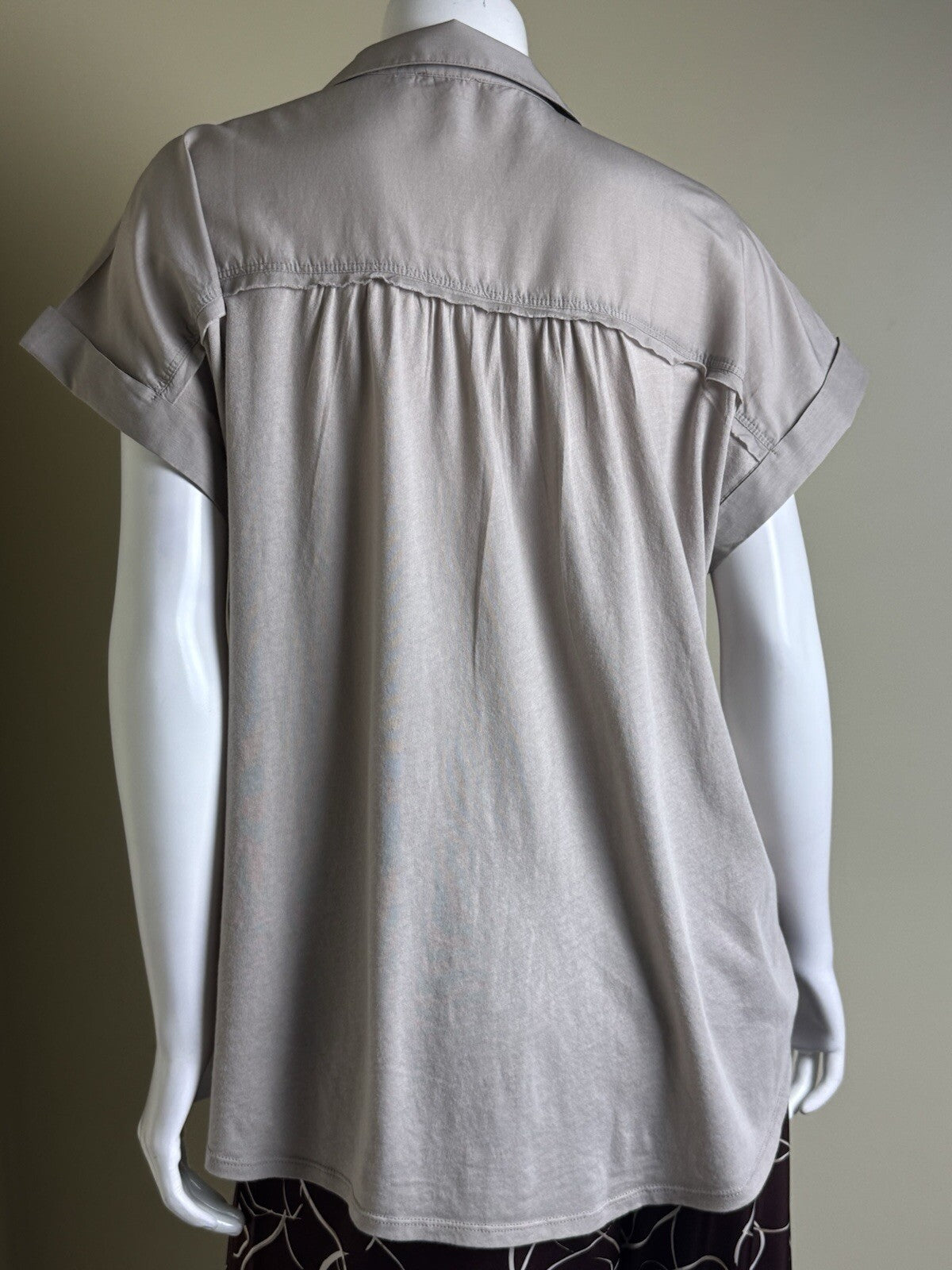 $128 Splendid Women’s Button Down Shirt Sz M. (B.134)